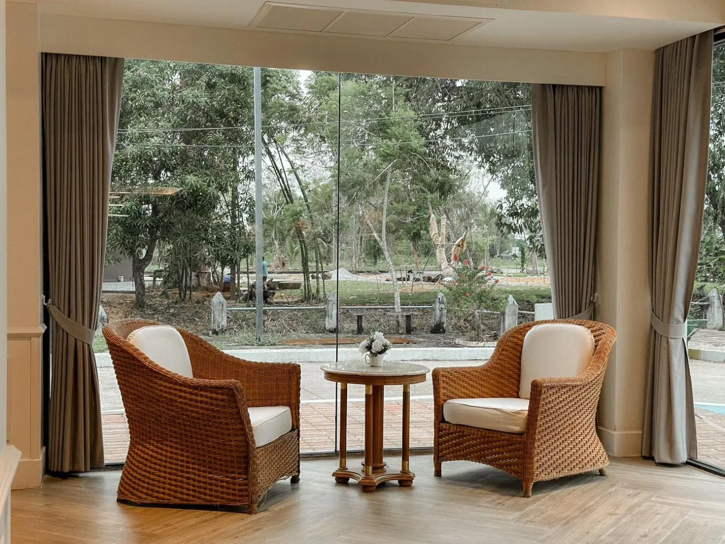 Day in Rua Rasada Express