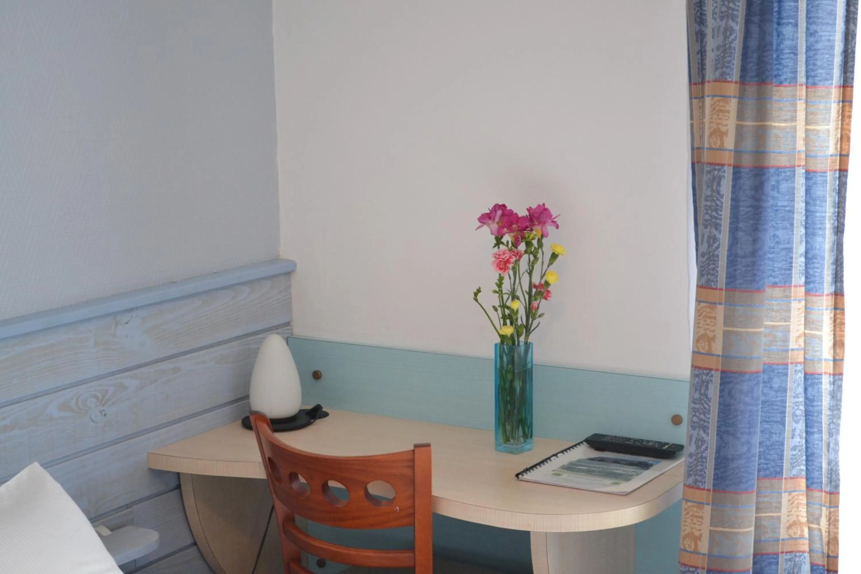 Seating area in Hotel De Bretagne