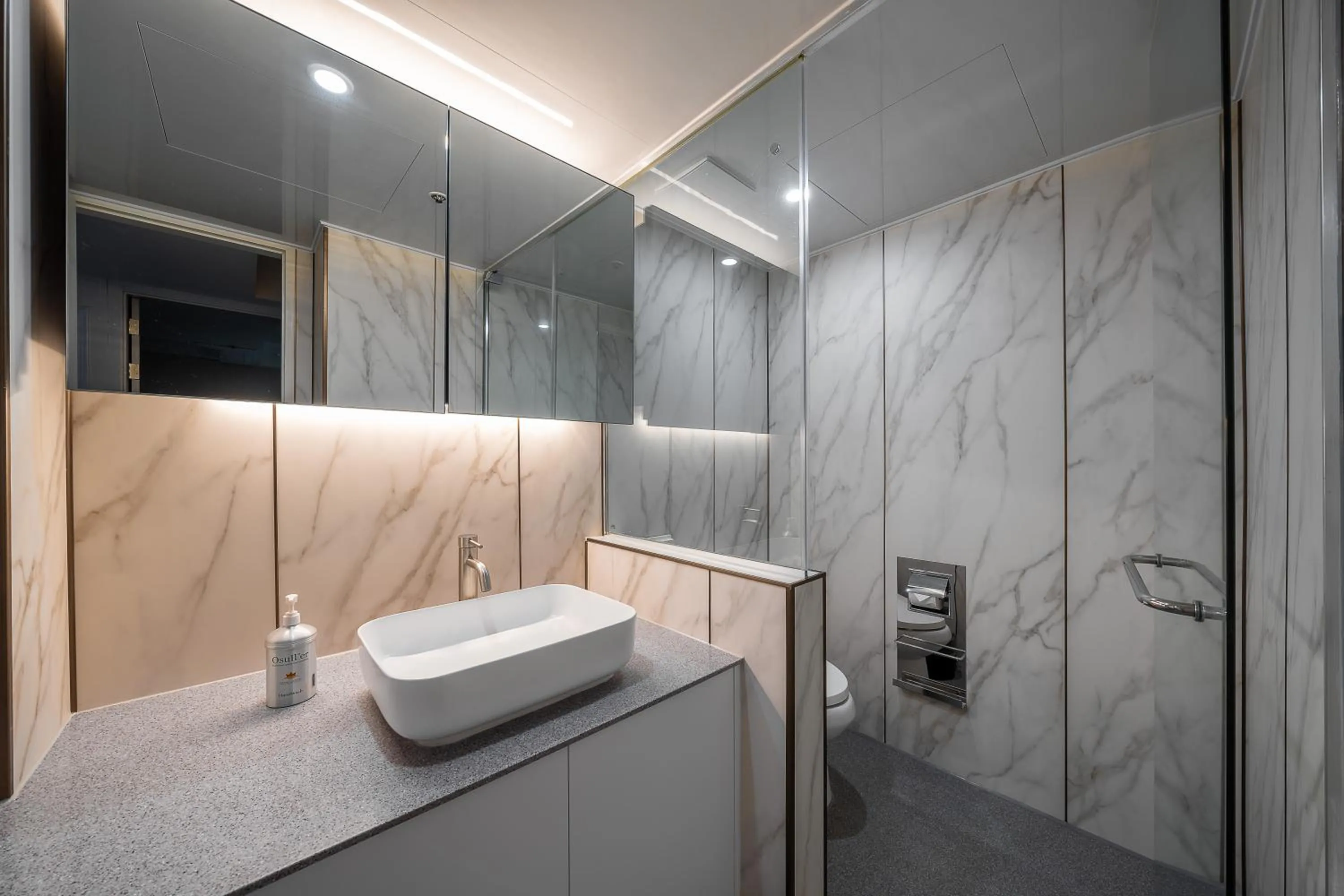 Toilet in Sun Cloud Hotel