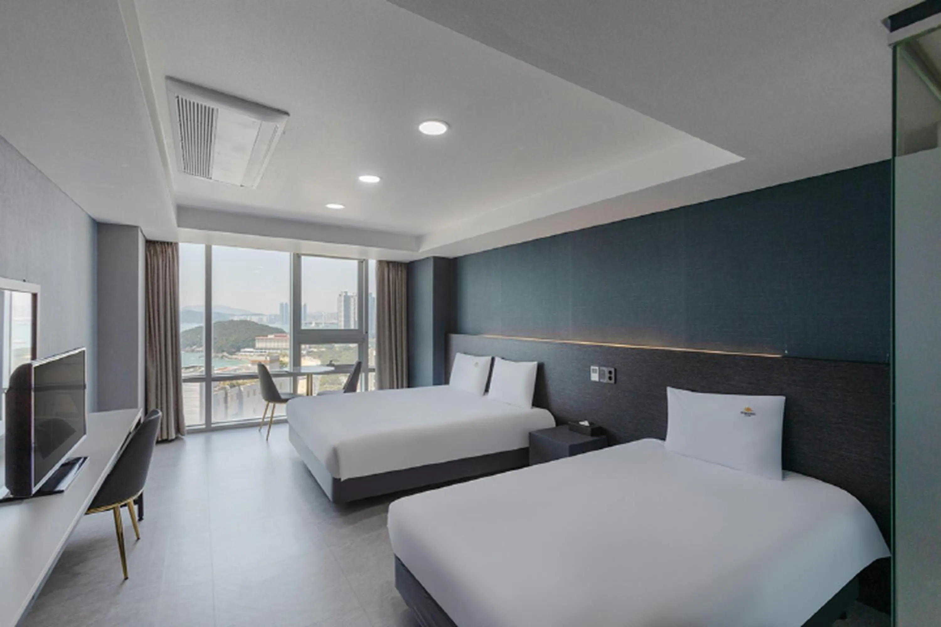 Bed in Sun Cloud Hotel