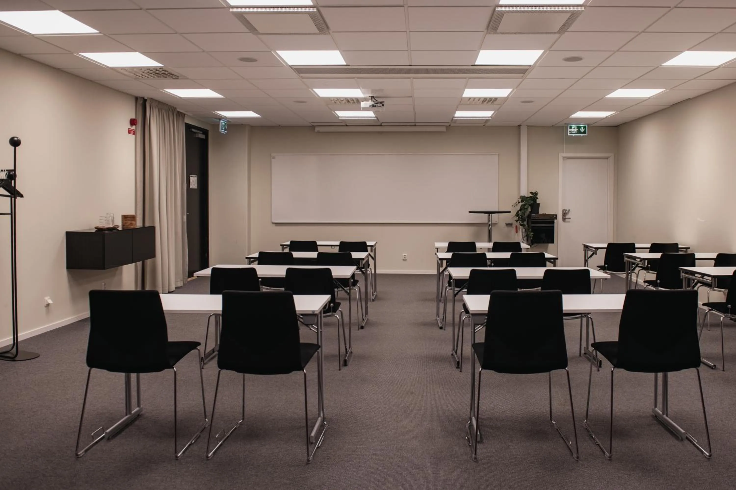 Meeting/conference room in Home Hotel Mektagonen