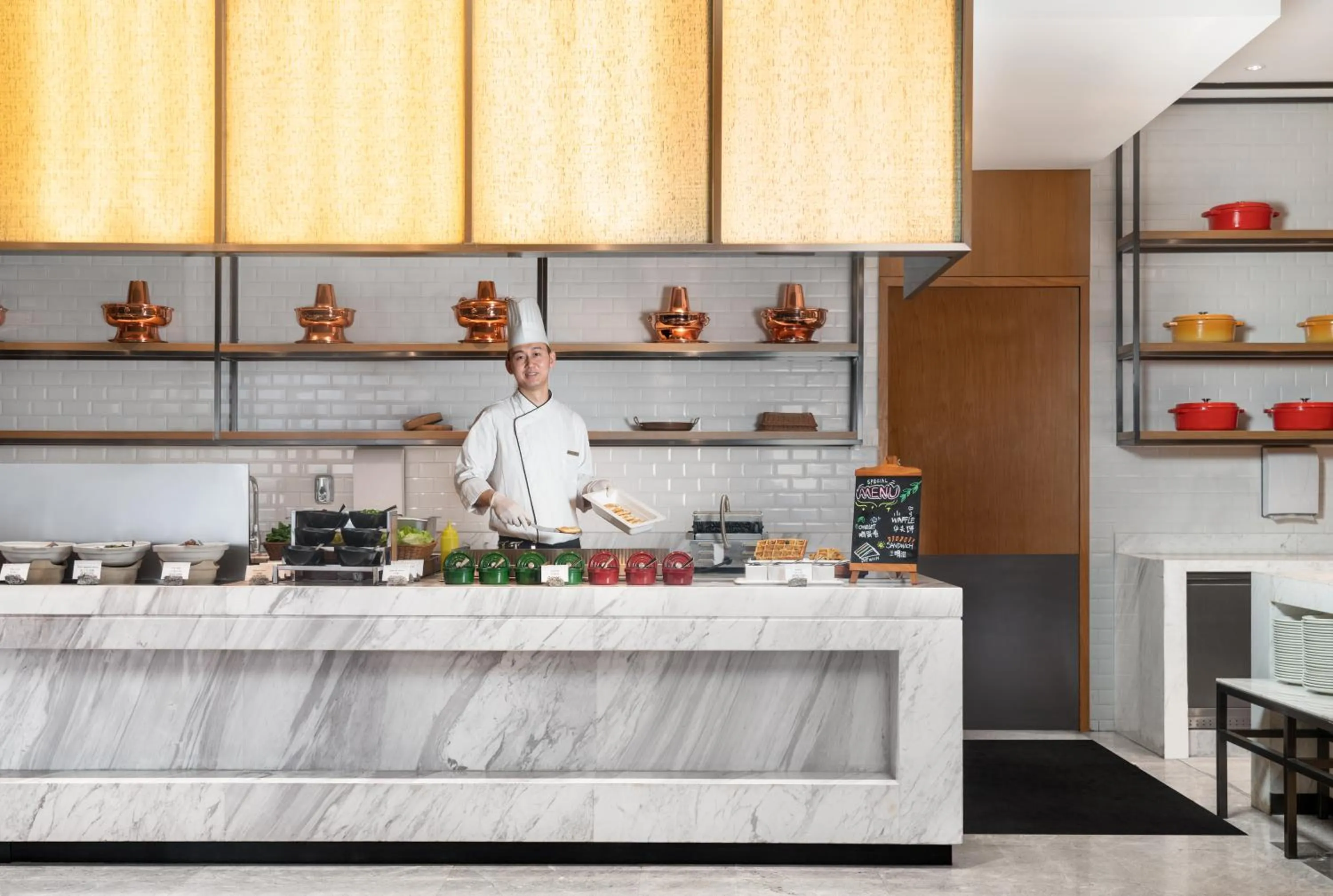 Restaurant/places to eat in Projoy Hotel Tianfu