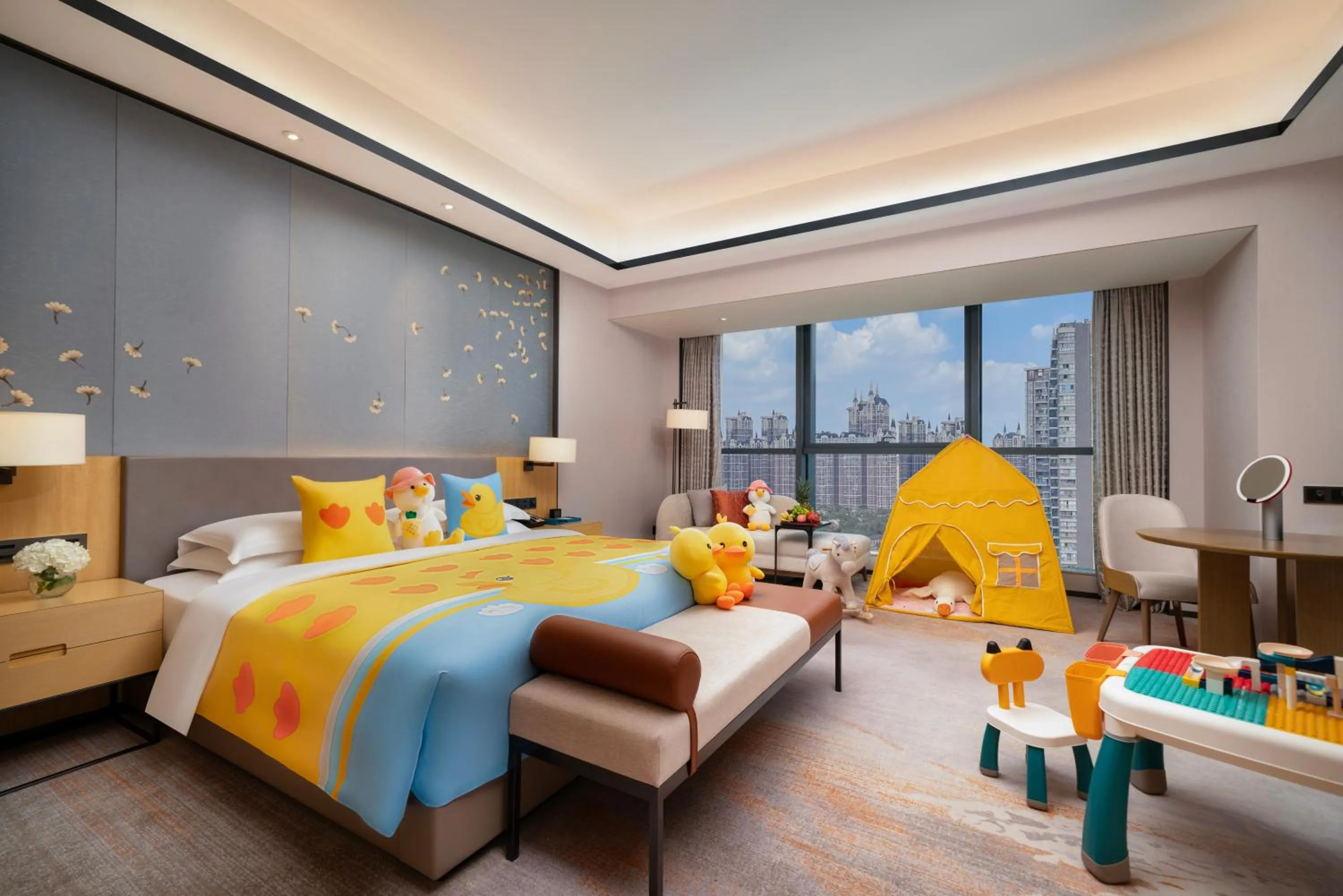 Photo of the whole room, Bed in Projoy Hotel Tianfu