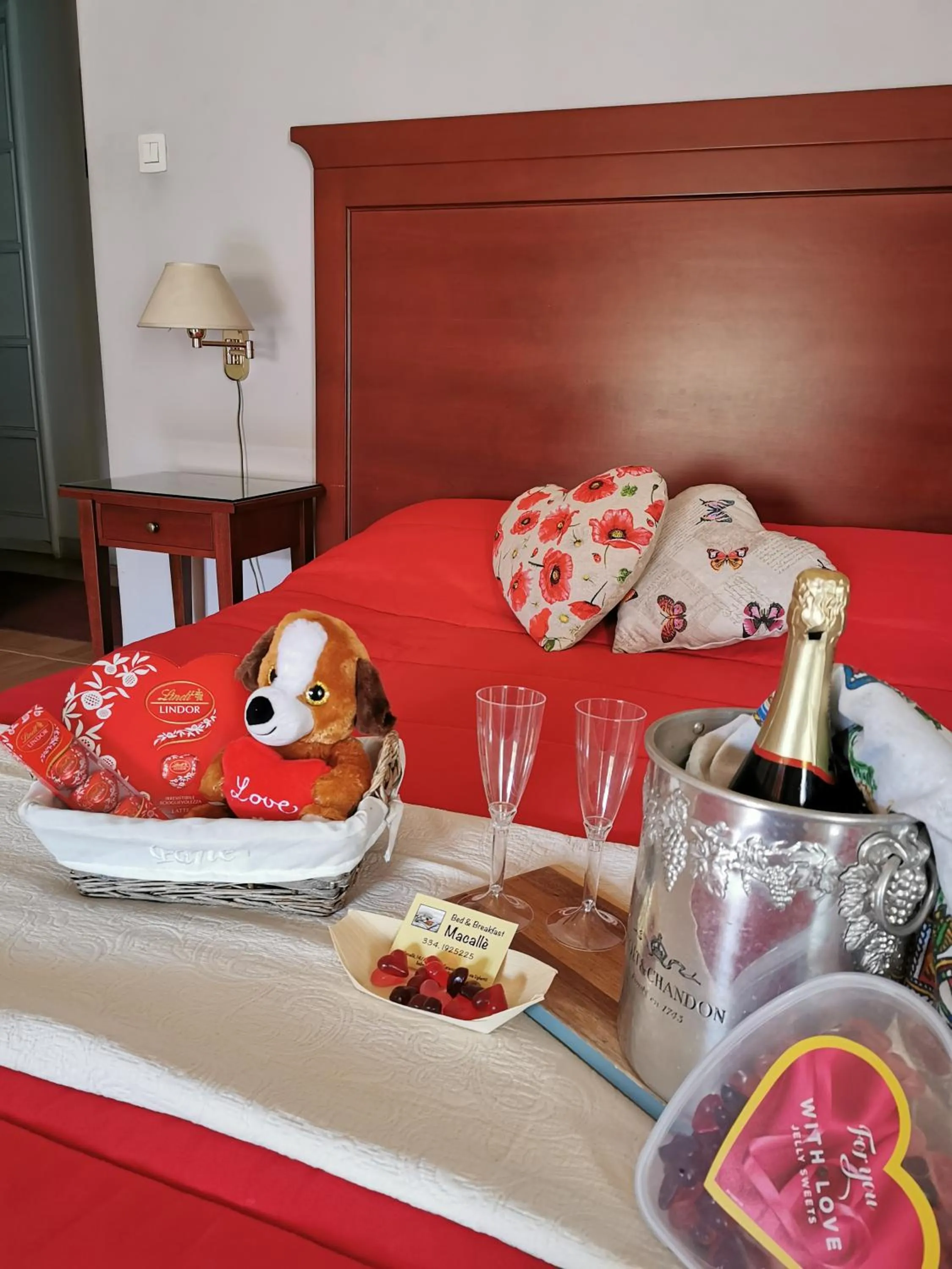 Bed in Bed & Breakfast Macallè