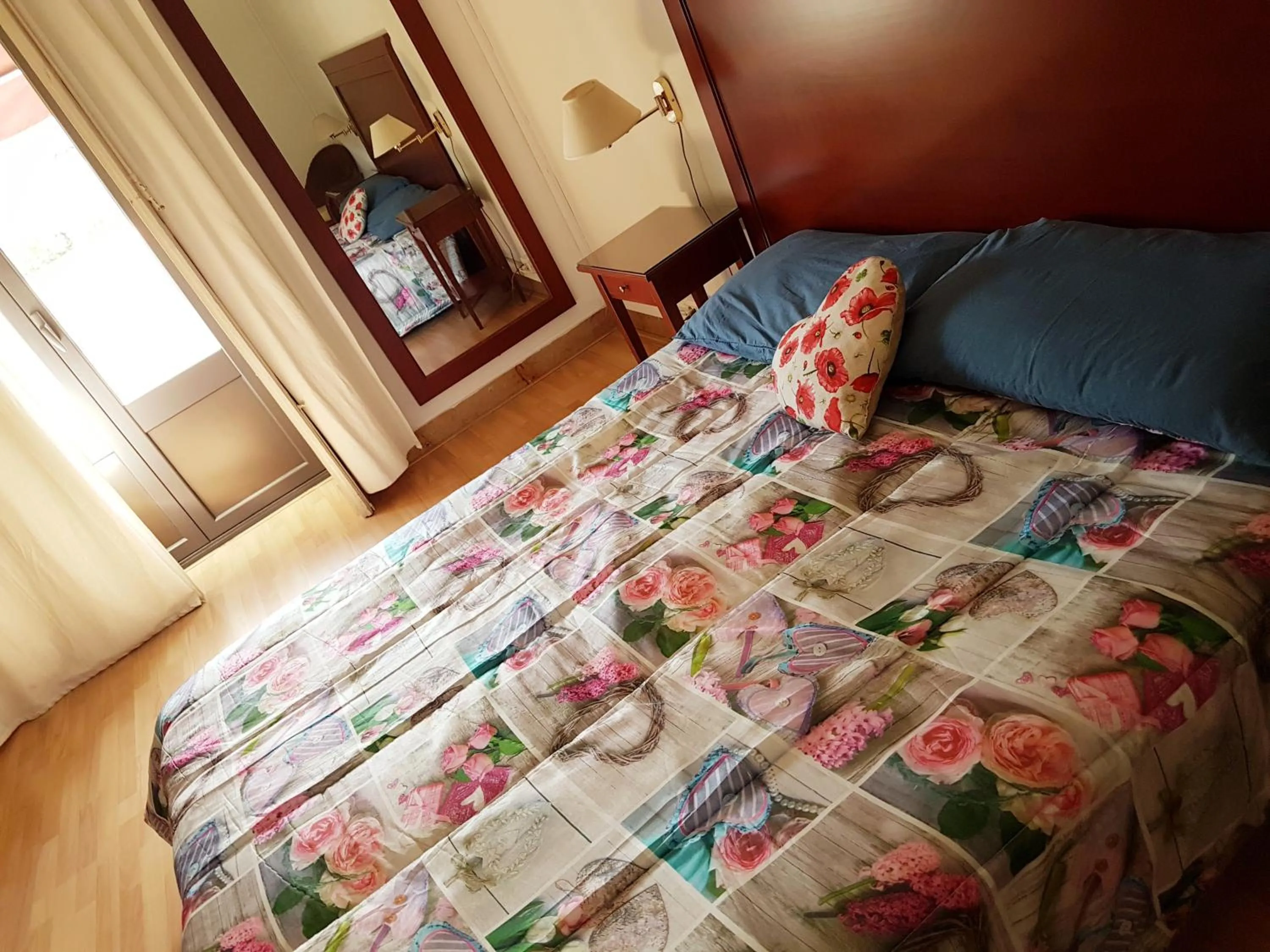 Bed in Bed & Breakfast Macallè