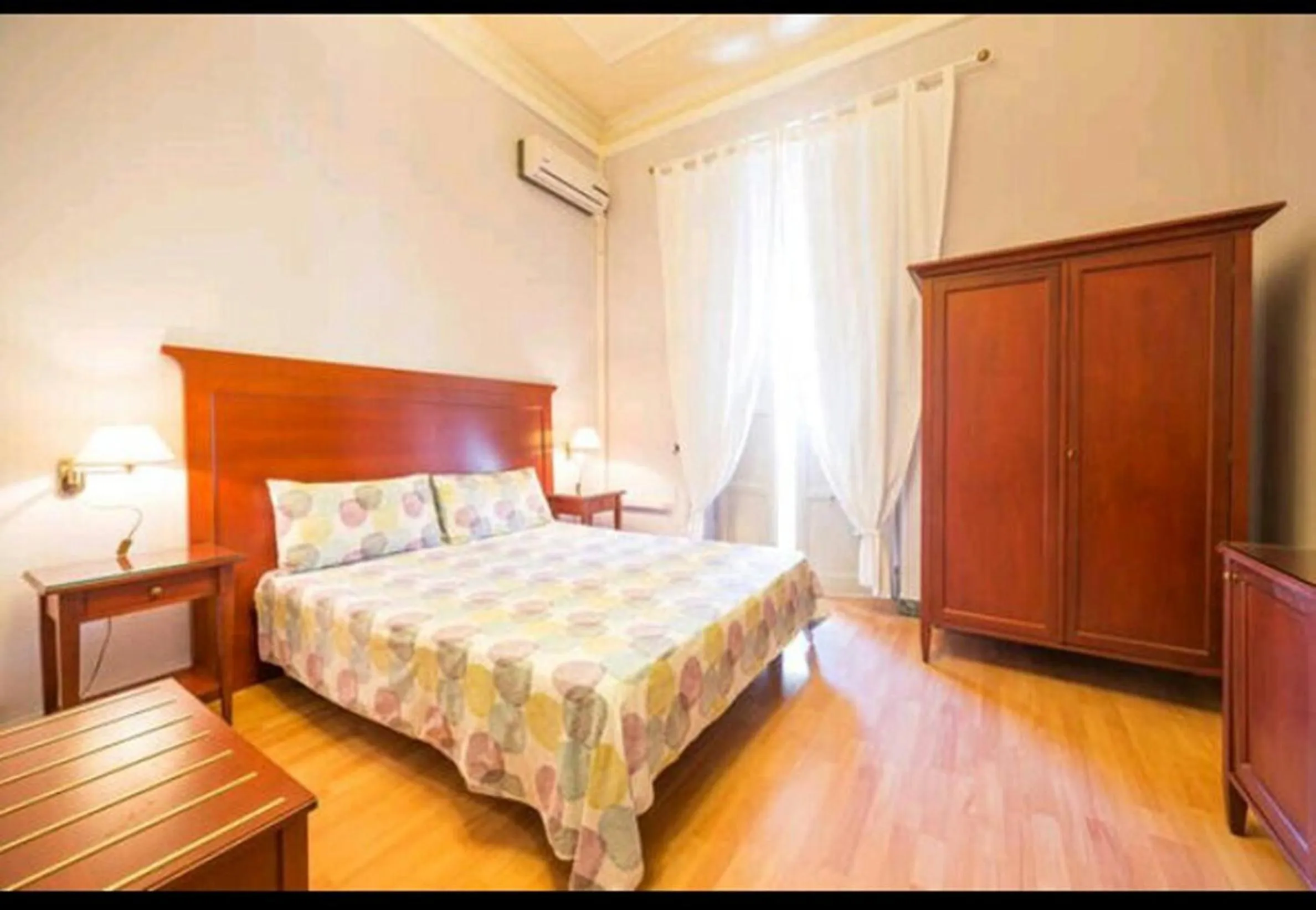 TV and multimedia, Bed in Bed & Breakfast Macallè