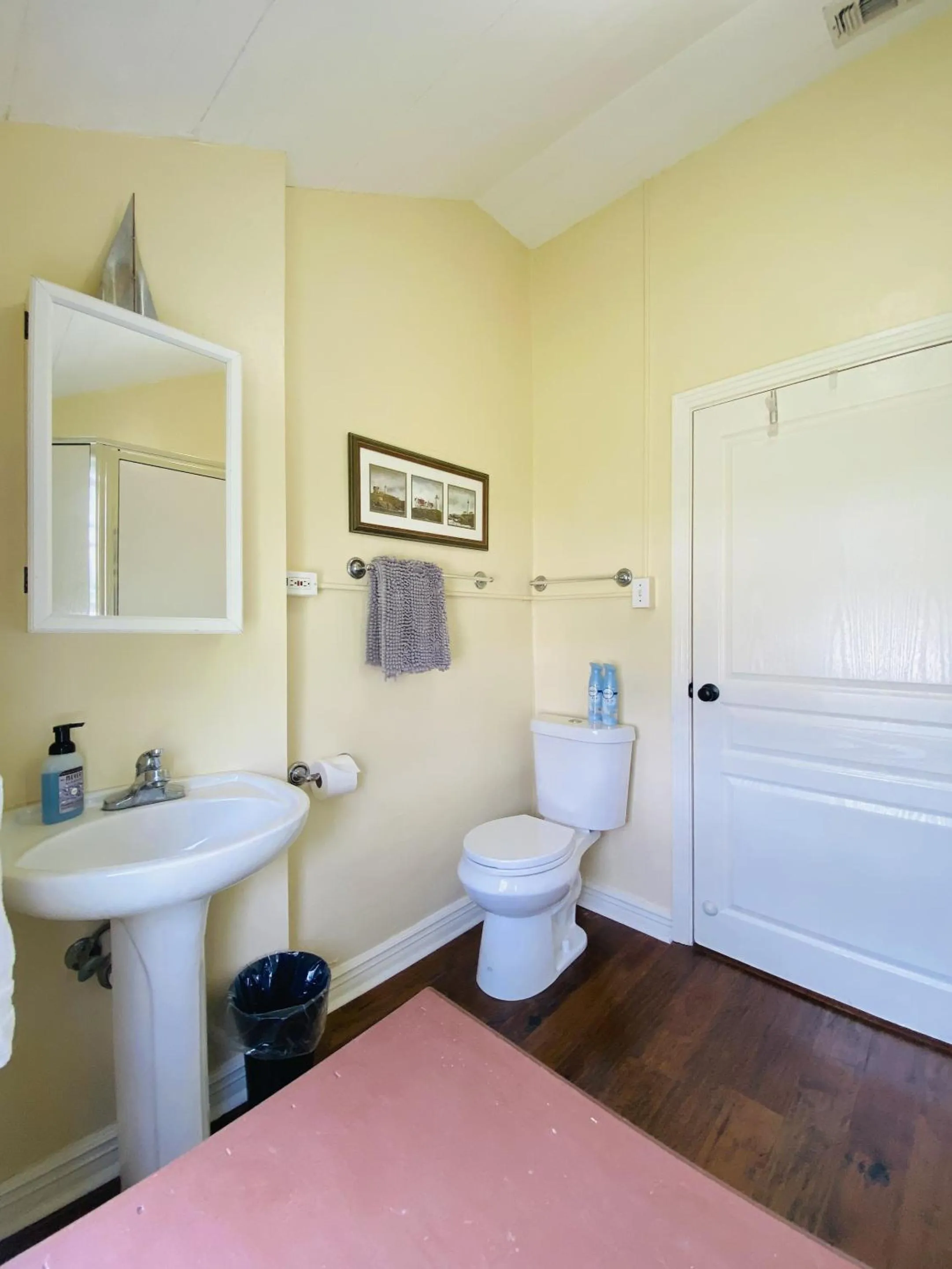 Bathroom in Comal Inn