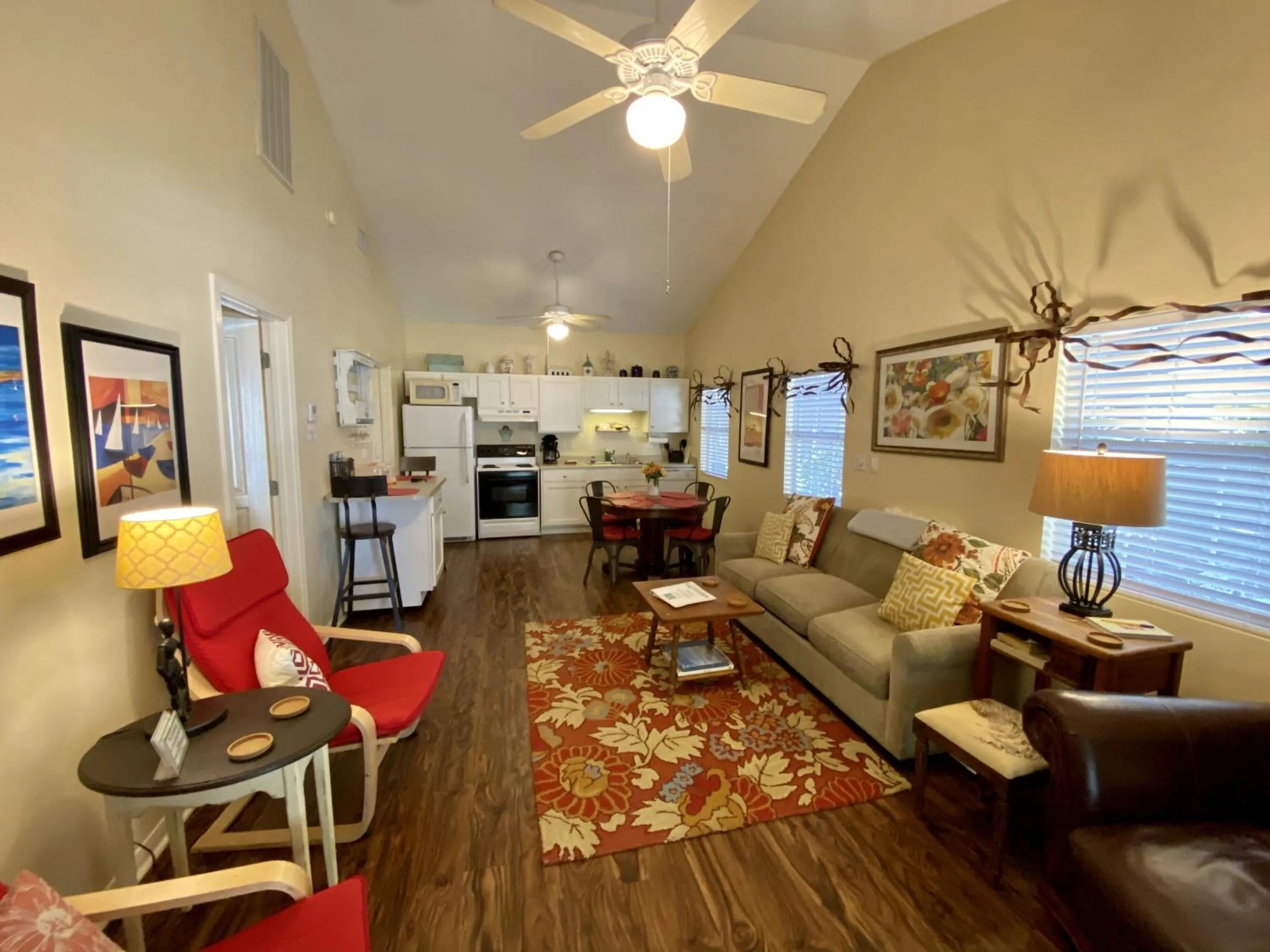 Bedroom in Comal Inn