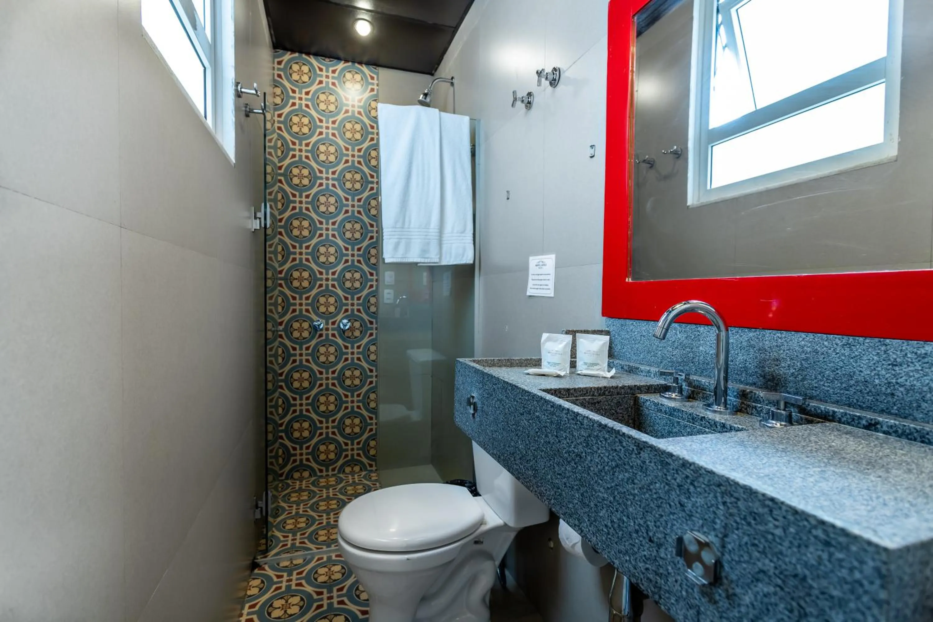 Toilet in Hotel Monte Castelo