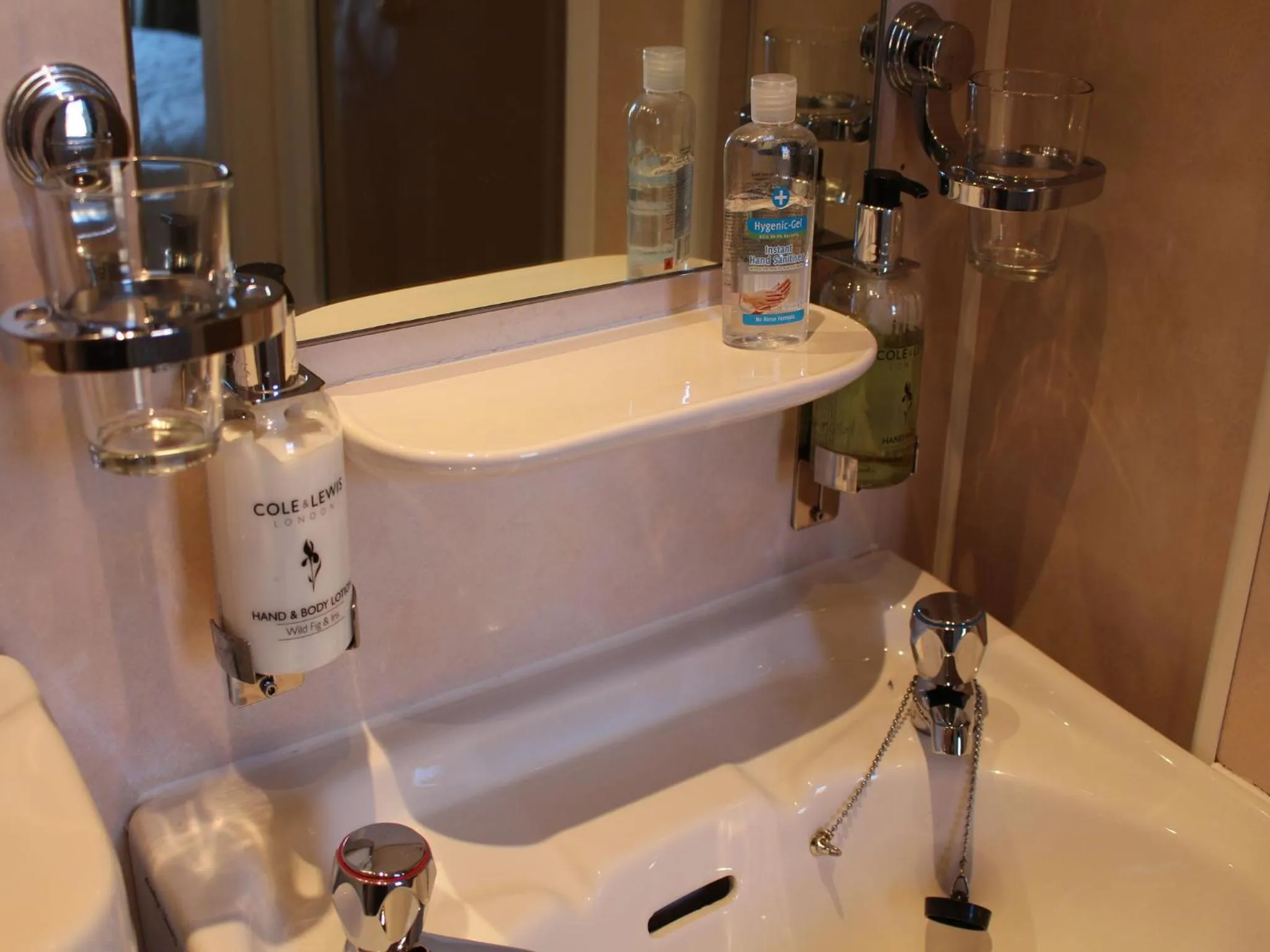 Bathroom in Highfield Guest House