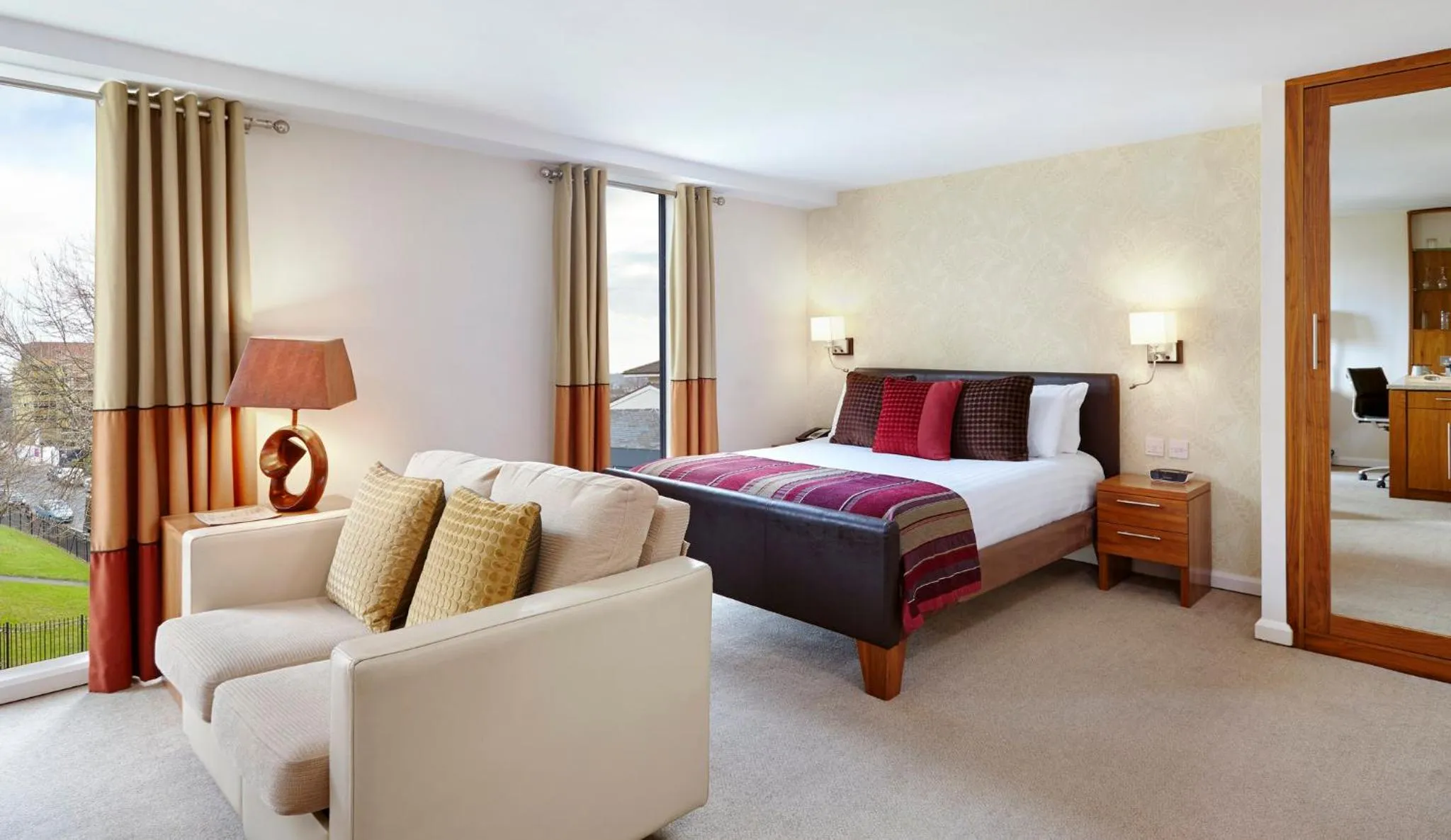 Photo of the whole room, Bed in Staybridge Suites Newcastle by IHG