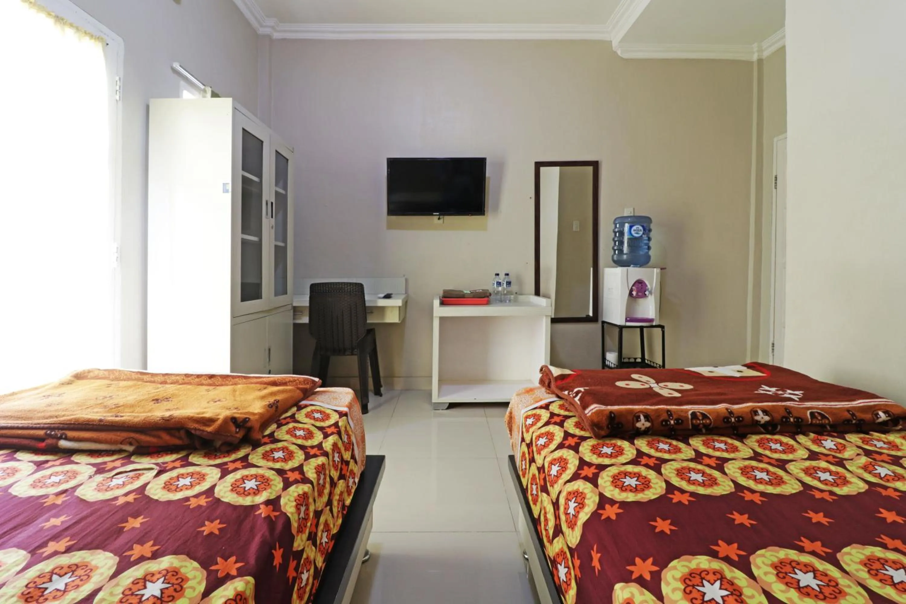 Bedroom, Bed in Hotel Graha Soeltan