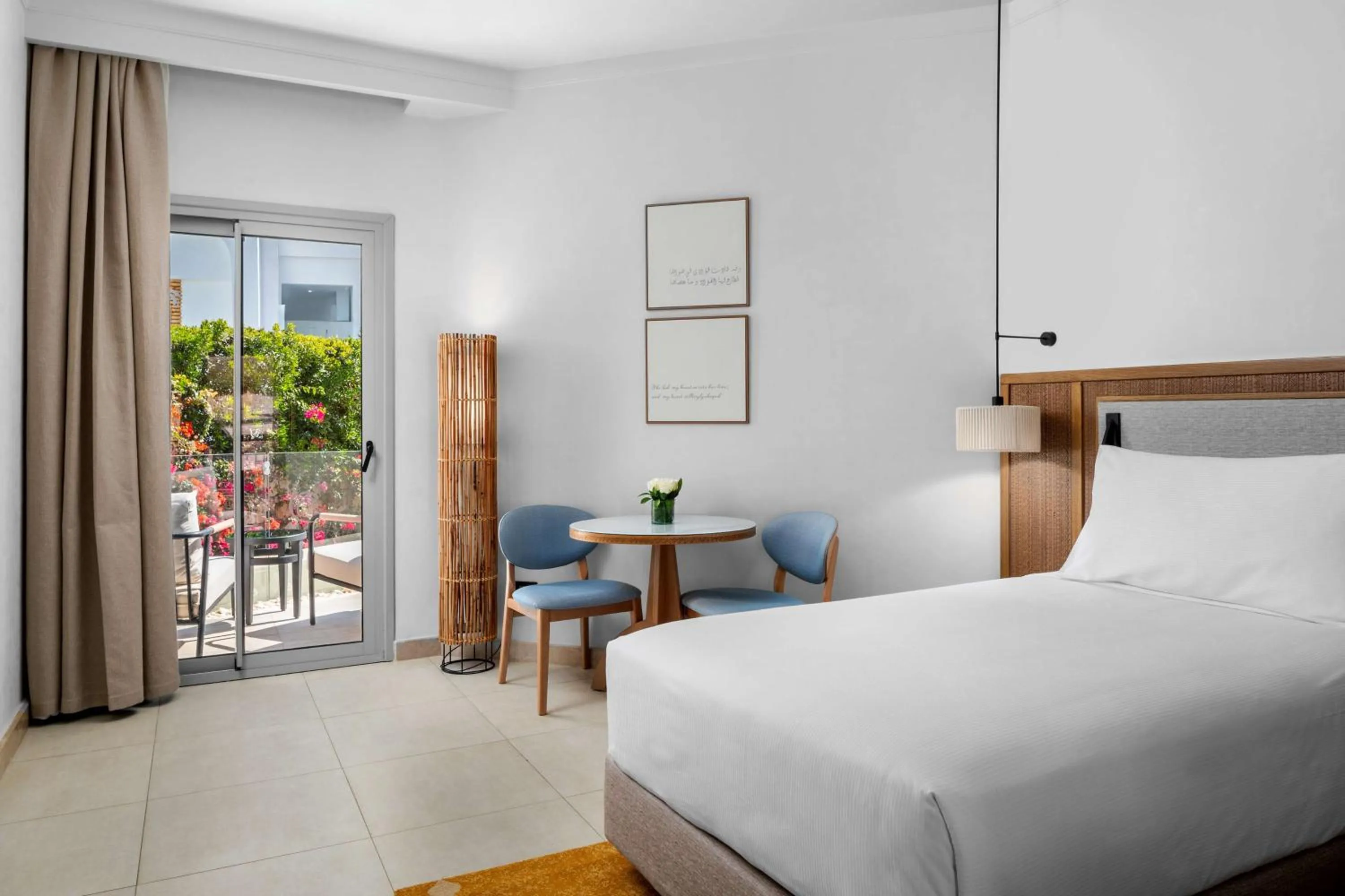 Bed in DoubleTree by Hilton Sharks Bay Resort