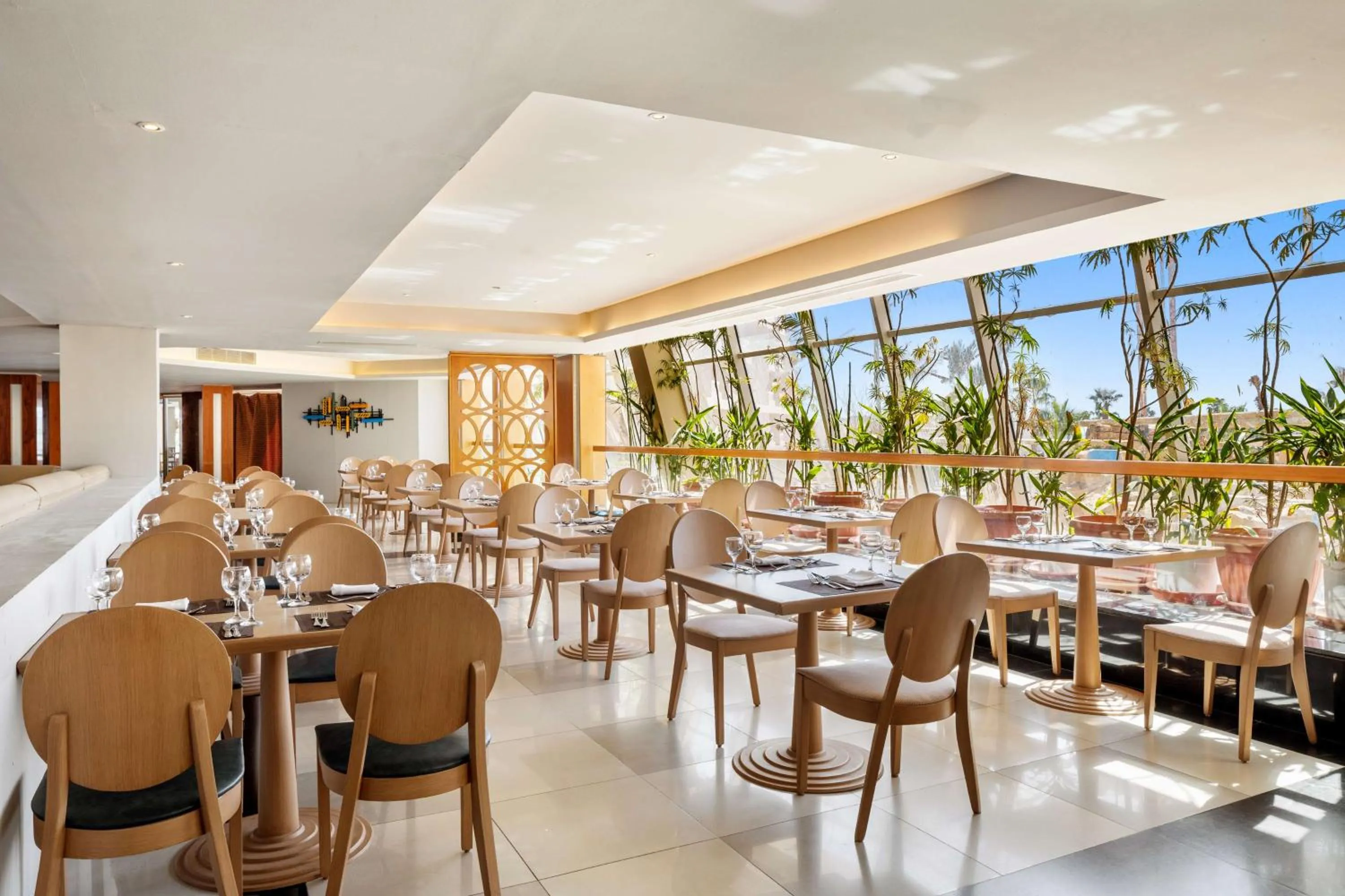 Restaurant/places to eat in DoubleTree by Hilton Sharks Bay Resort