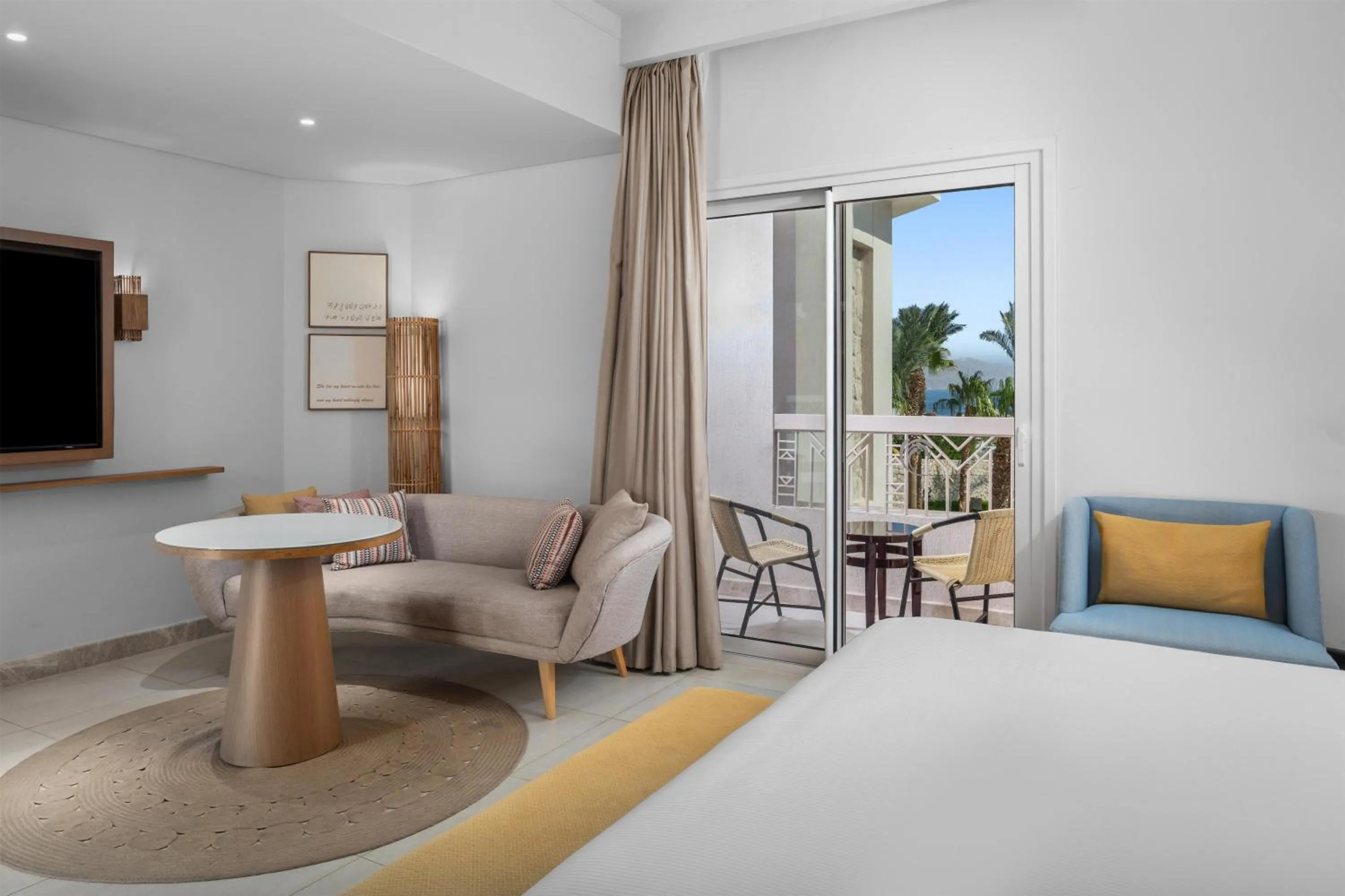 View (from property/room), Bed in DoubleTree by Hilton Sharks Bay Resort