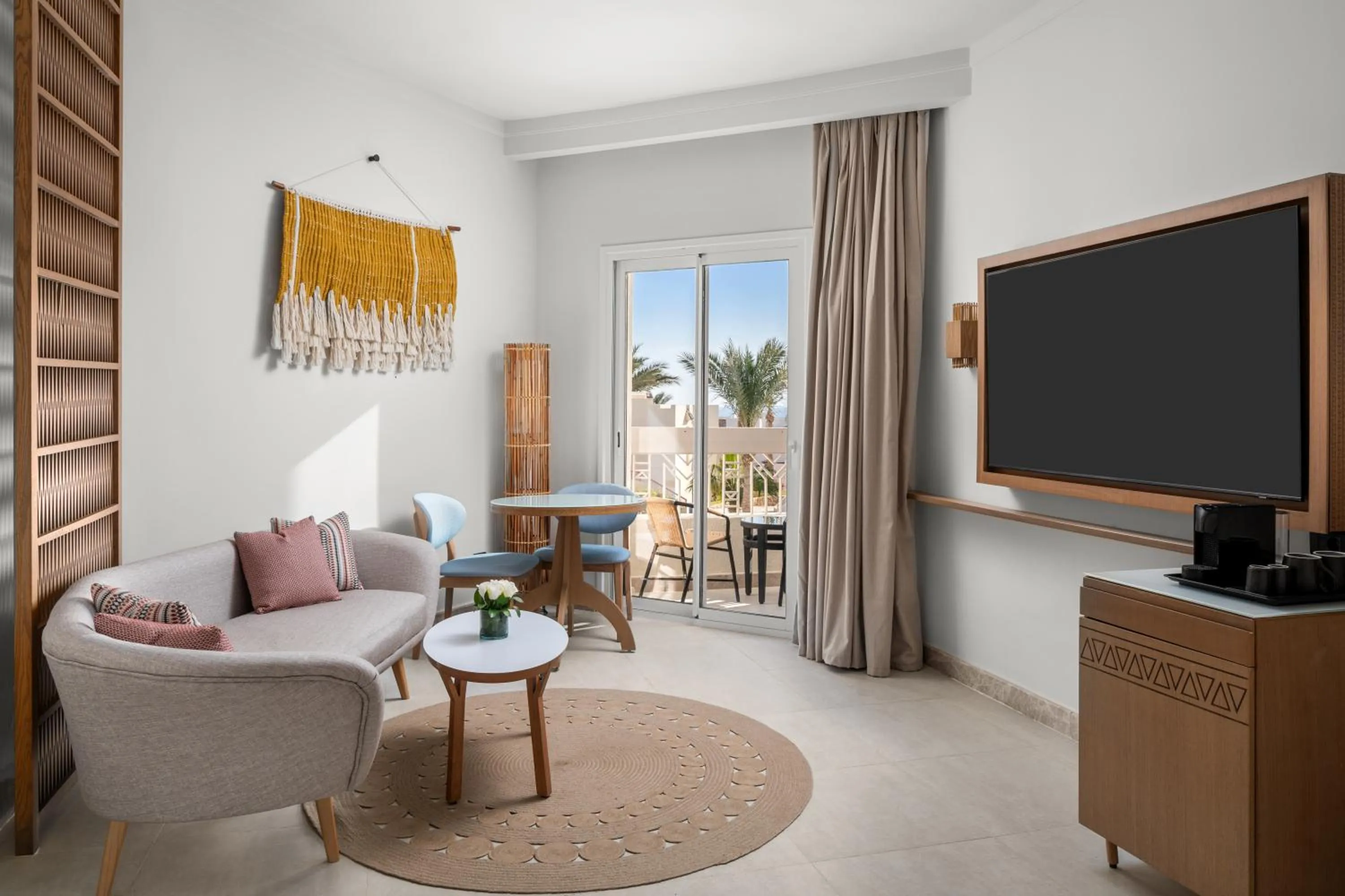 Living room in DoubleTree by Hilton Sharks Bay Resort