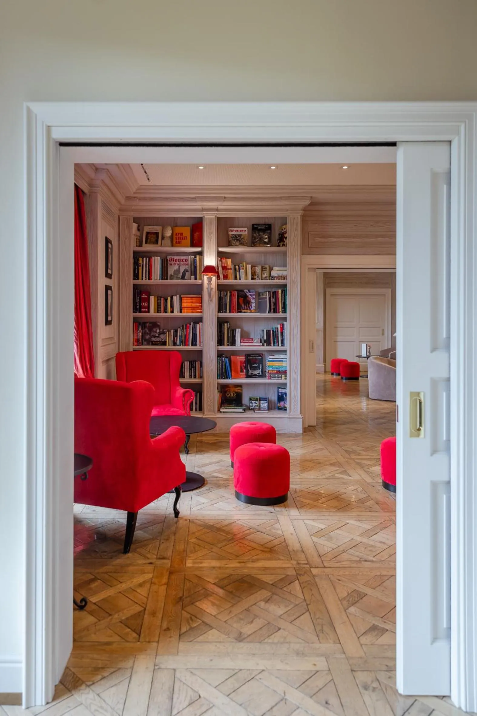 Communal lounge/ TV room in Resort Collina d'Oro - Hotel, Residence & Spa