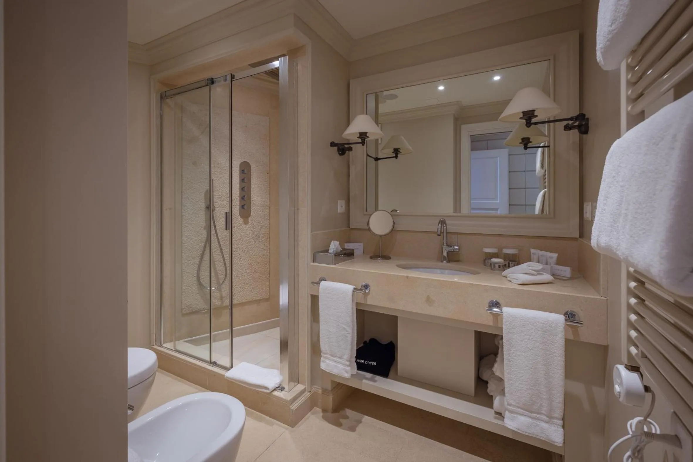 Bathroom in Resort Collina d'Oro - Hotel, Residence & Spa