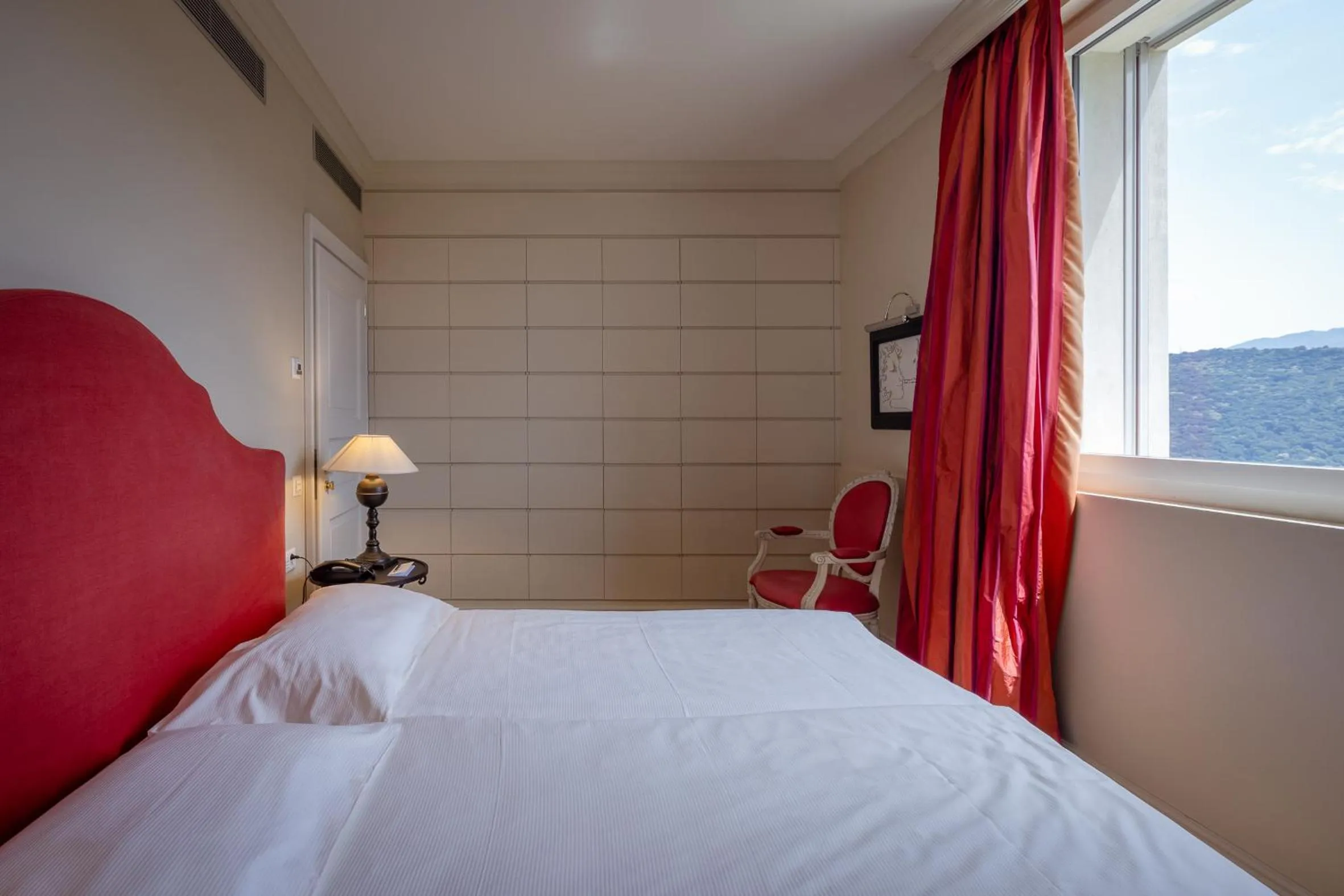 Bedroom, Bed in Resort Collina d'Oro - Hotel, Residence & Spa