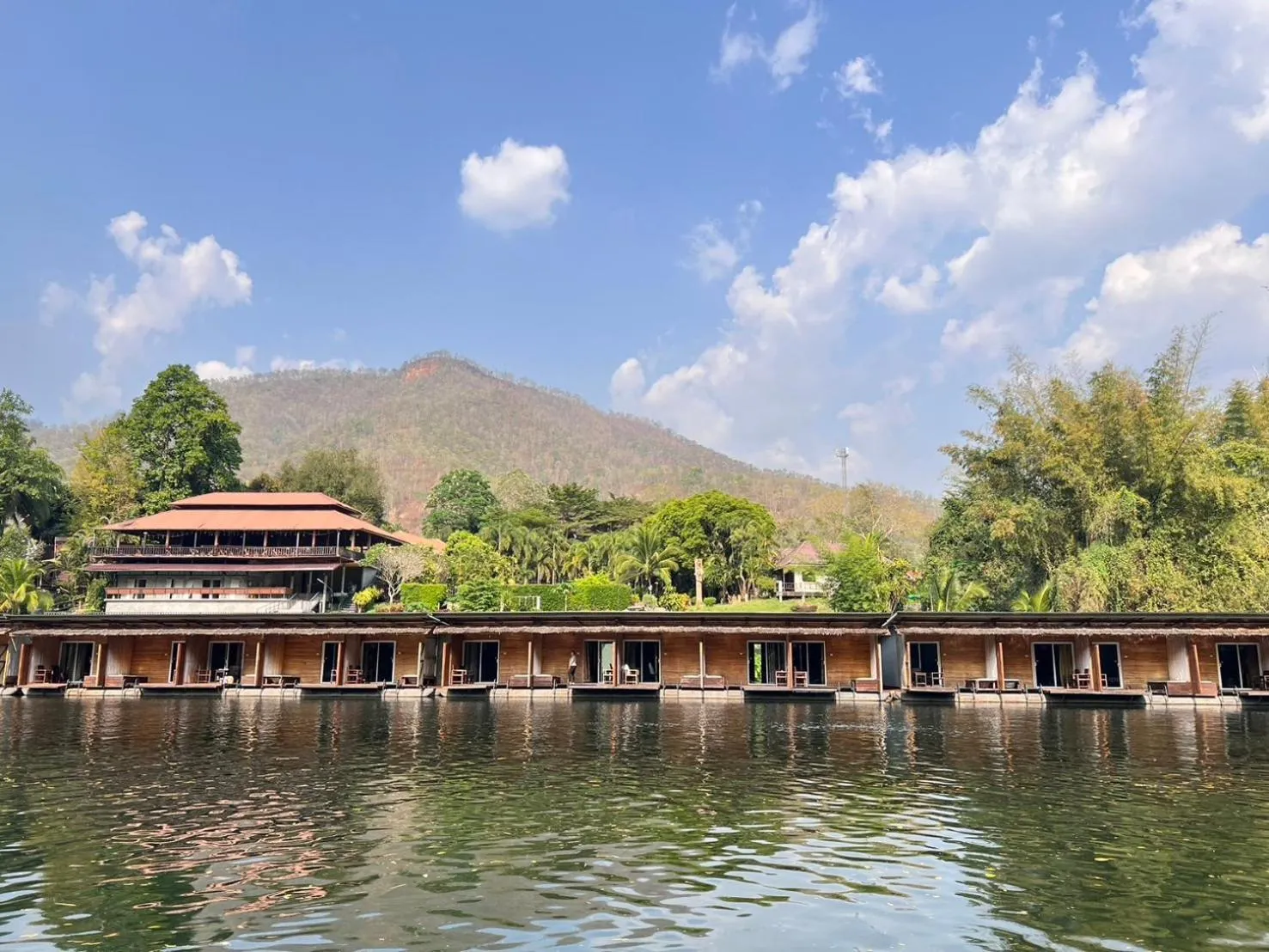 Day in The Hub Erawan Resort