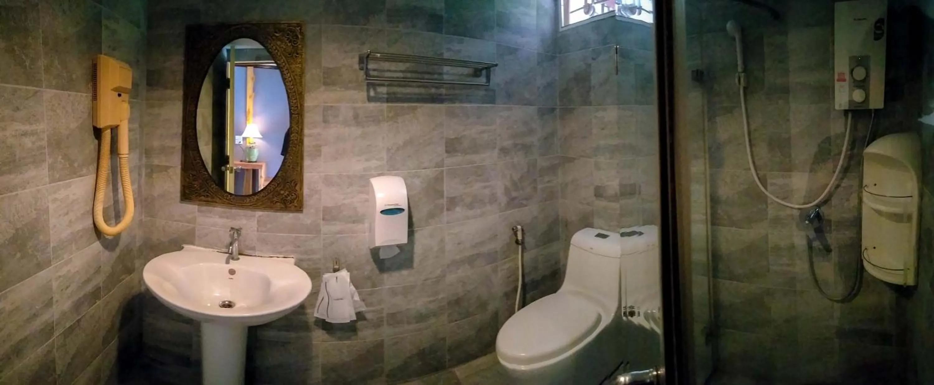 Bathroom in The Hub Erawan Resort