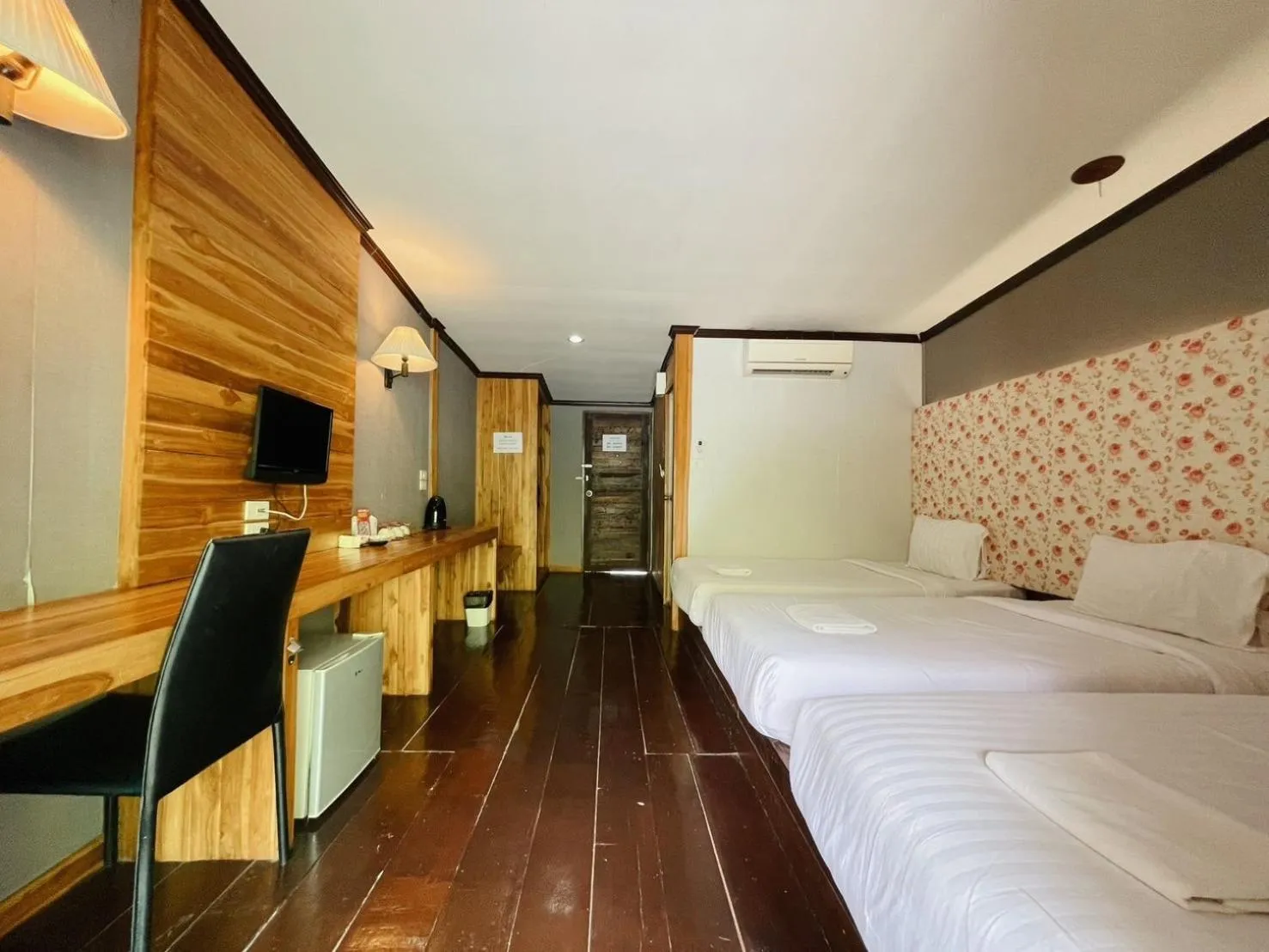 TV and multimedia, Bed in The Hub Erawan Resort