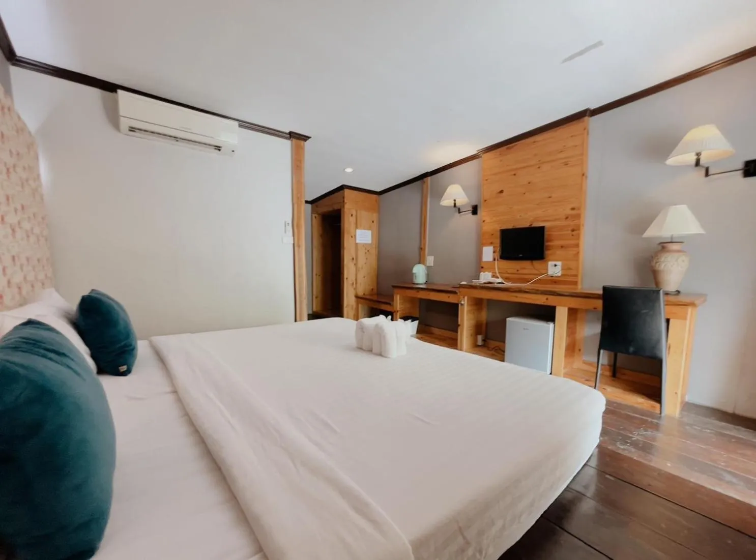 Bed in The Hub Erawan Resort
