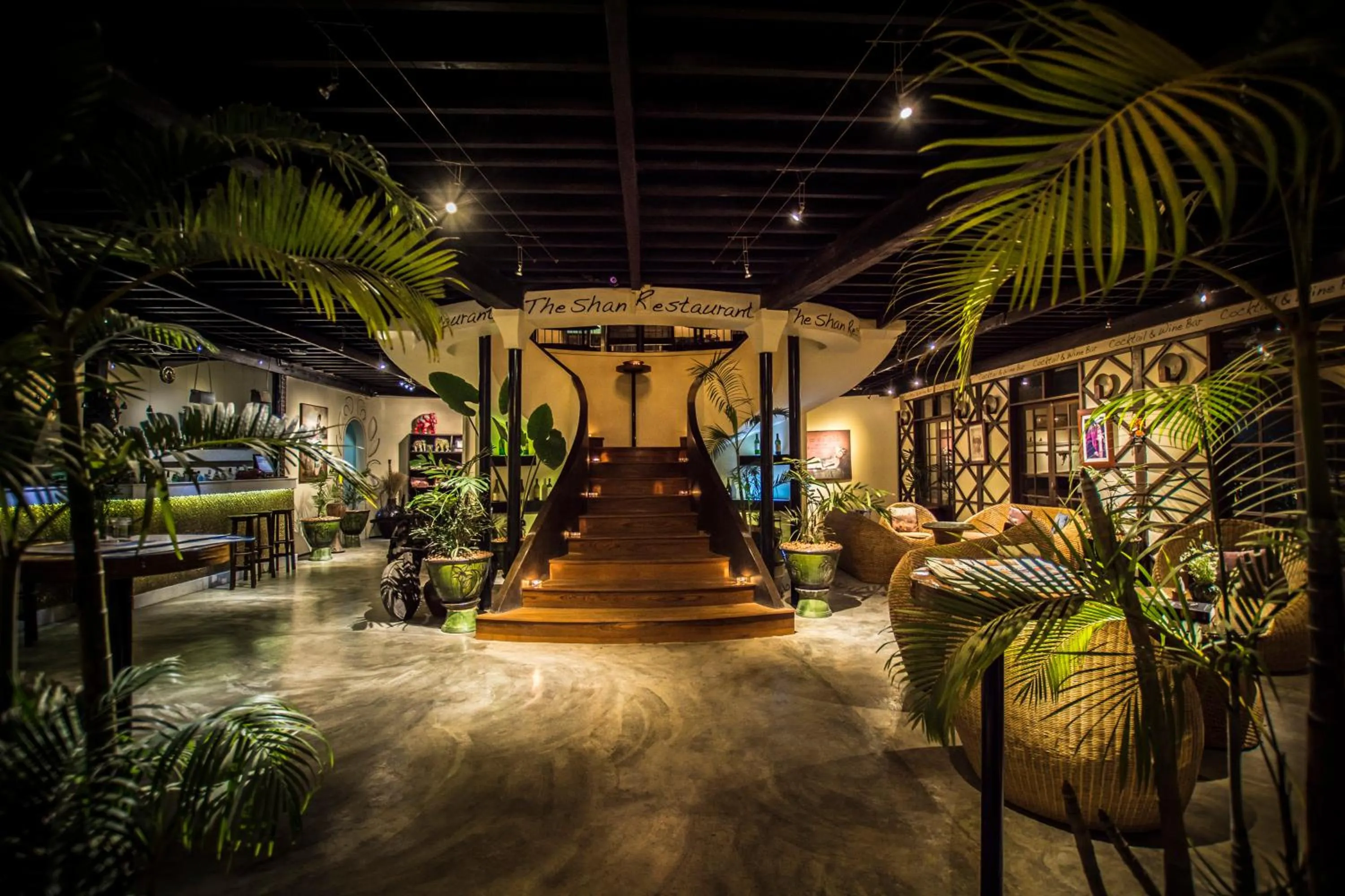 Restaurant/places to eat in ViewPoint Ecolodge