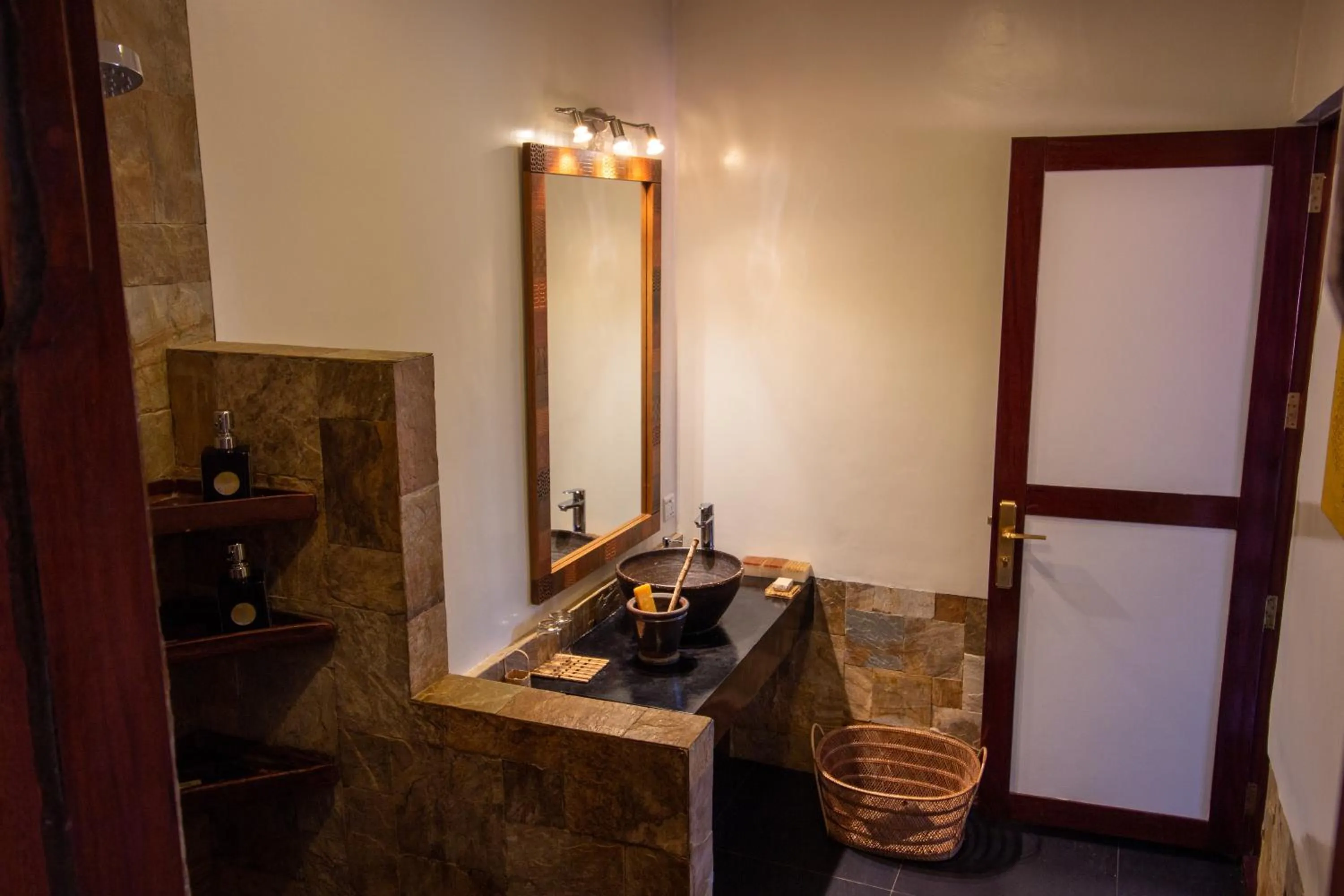 Bathroom in ViewPoint Ecolodge
