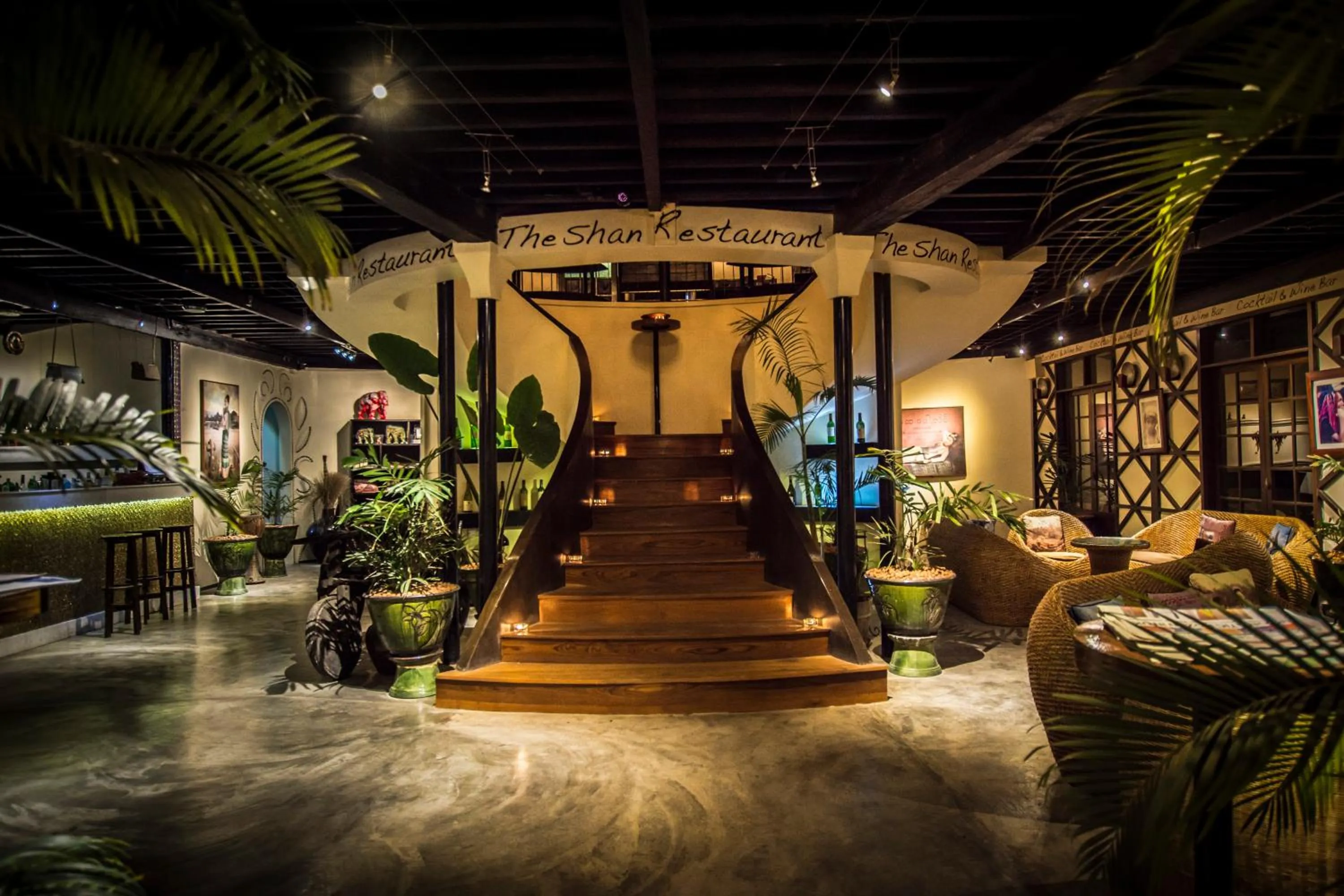 Lounge or bar in ViewPoint Ecolodge