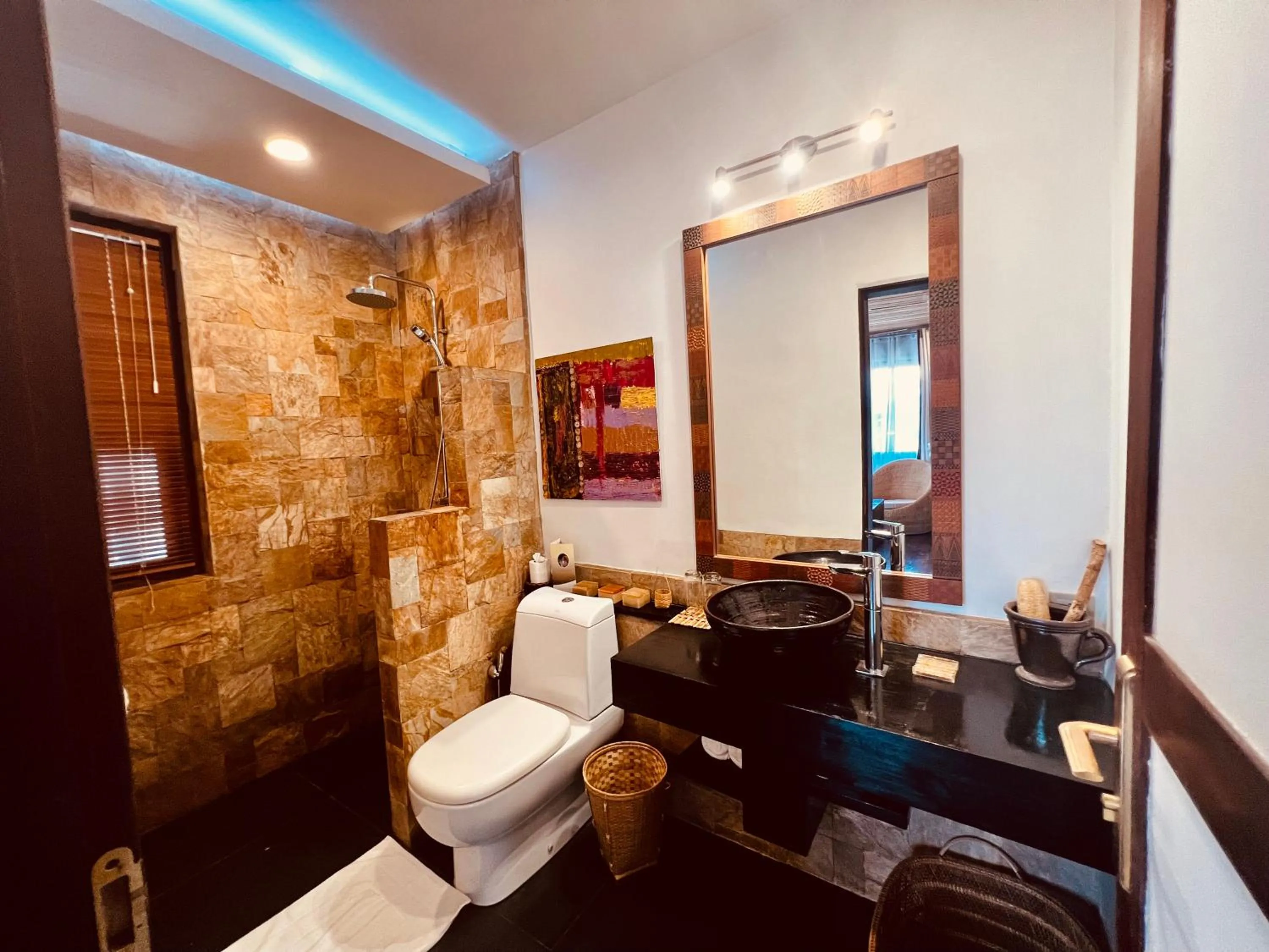 Toilet in ViewPoint Ecolodge