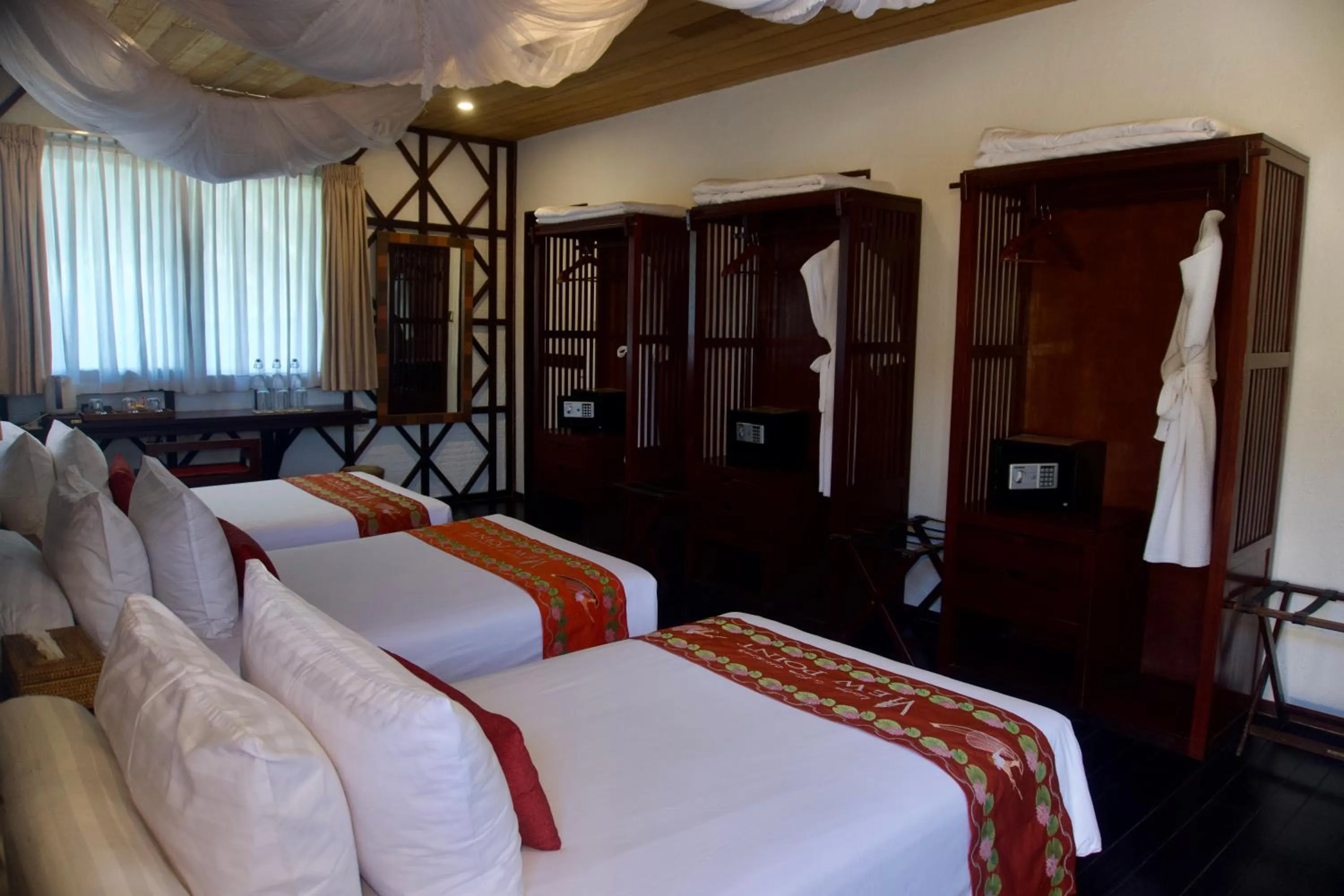 Bedroom, Bed in ViewPoint Ecolodge