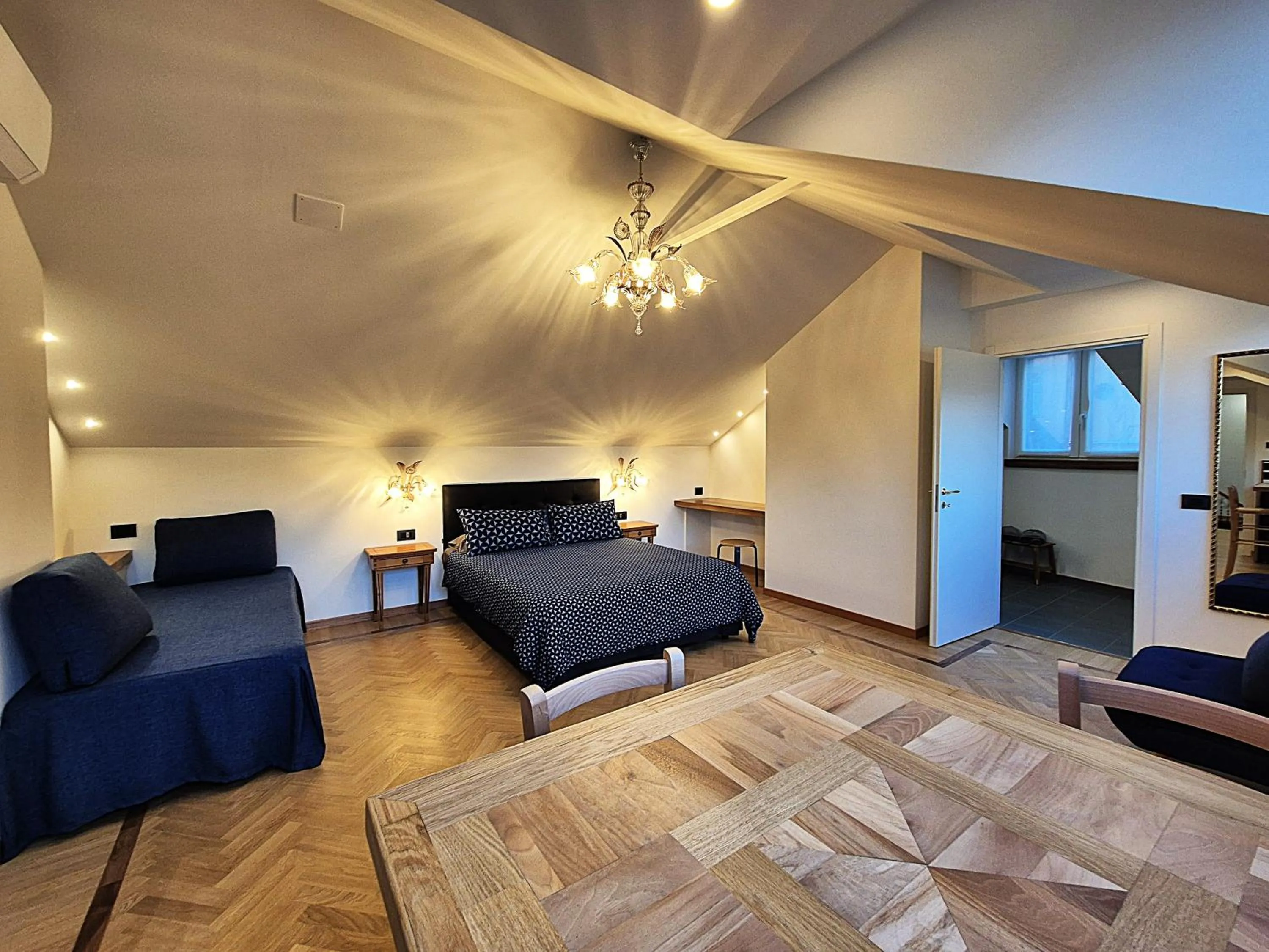 Photo of the whole room, Bed in Residenza Laurum