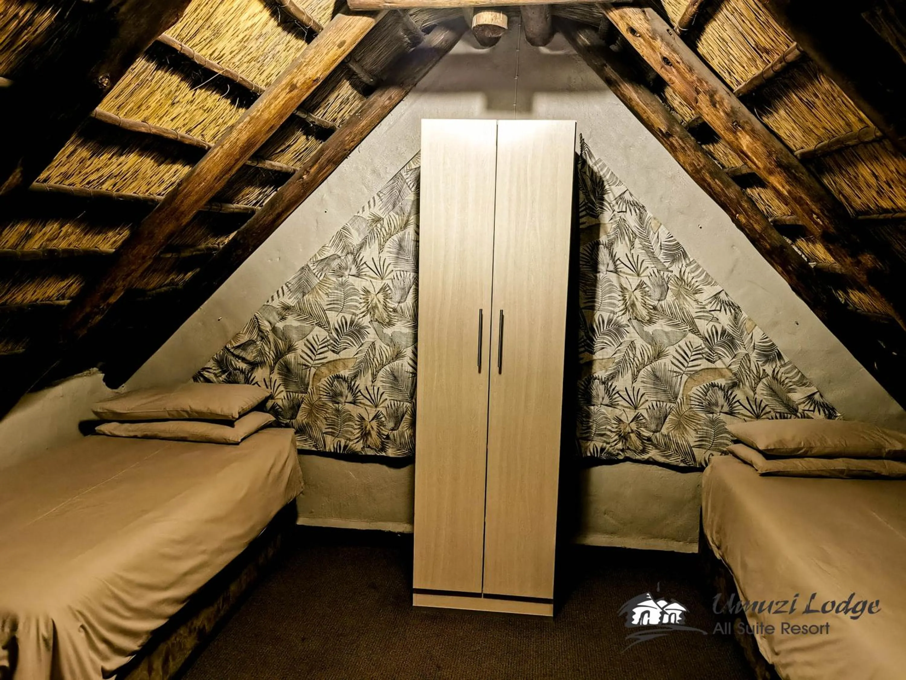 Photo of the whole room in Umuzi Lodge