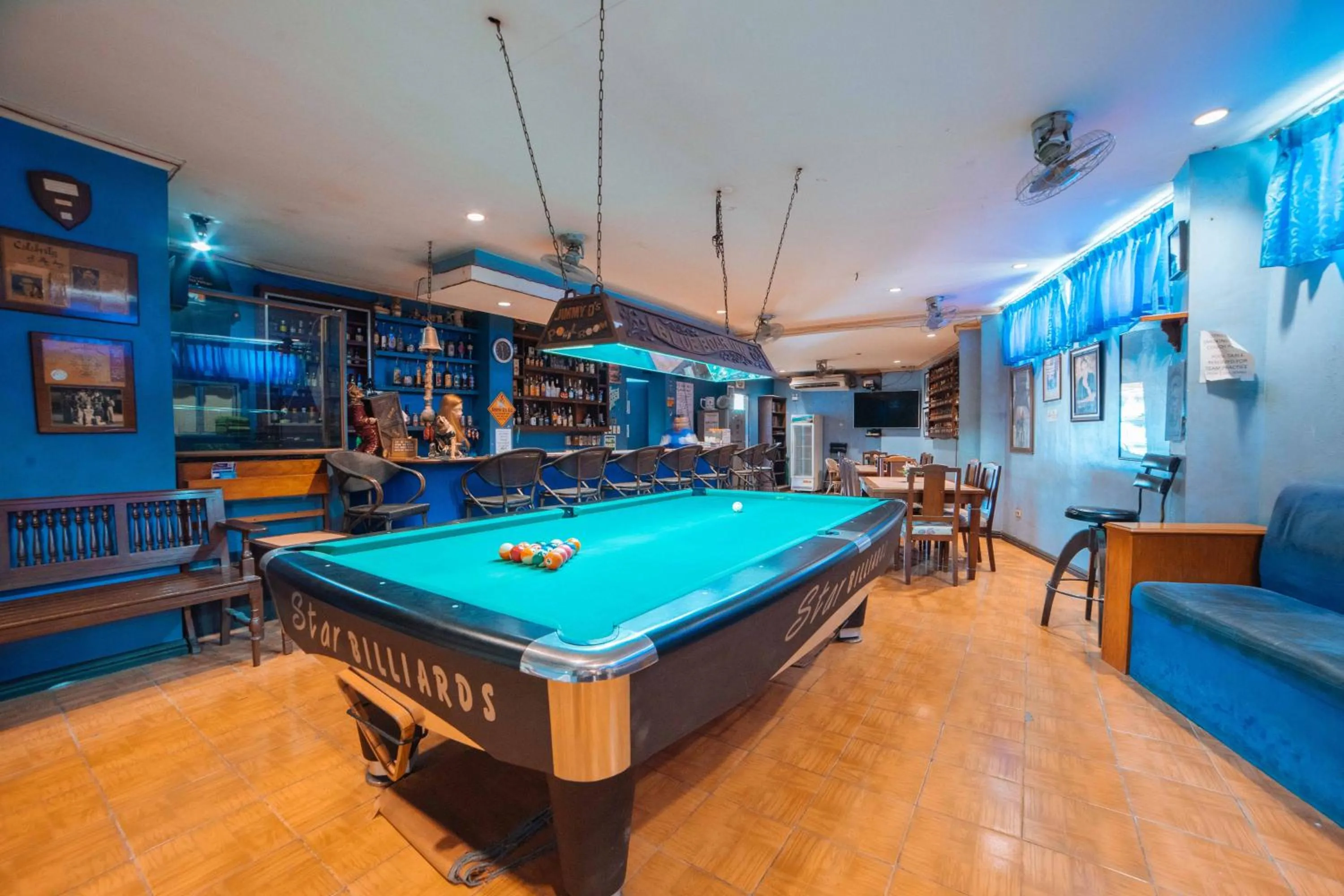 Billiard in RedDoorz at La Casa Guesthouse former RedDoorz at Tamarind Street Angeles City