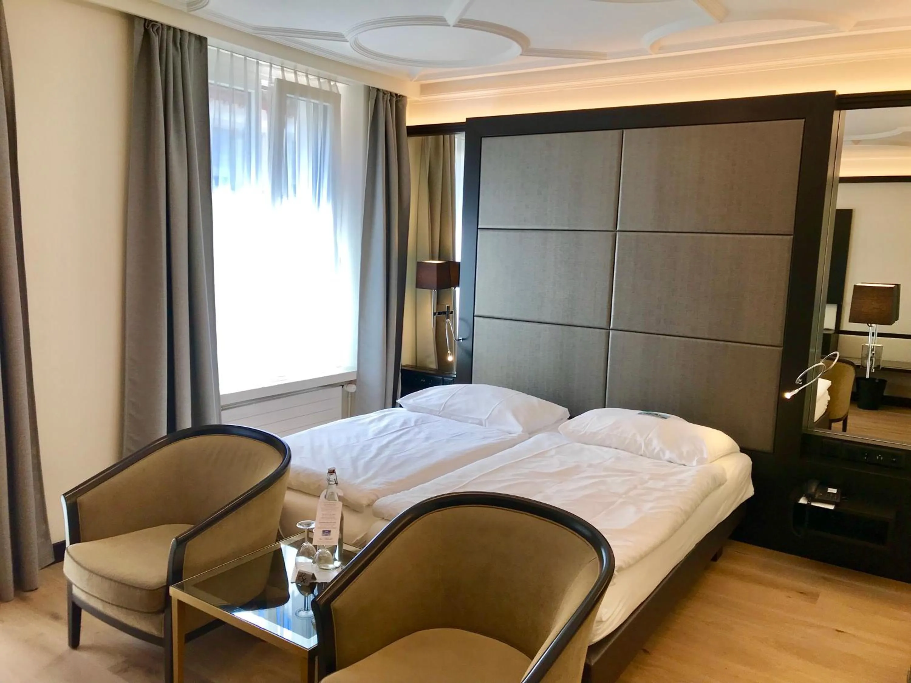 Bed in Hotel Alpina Luzern