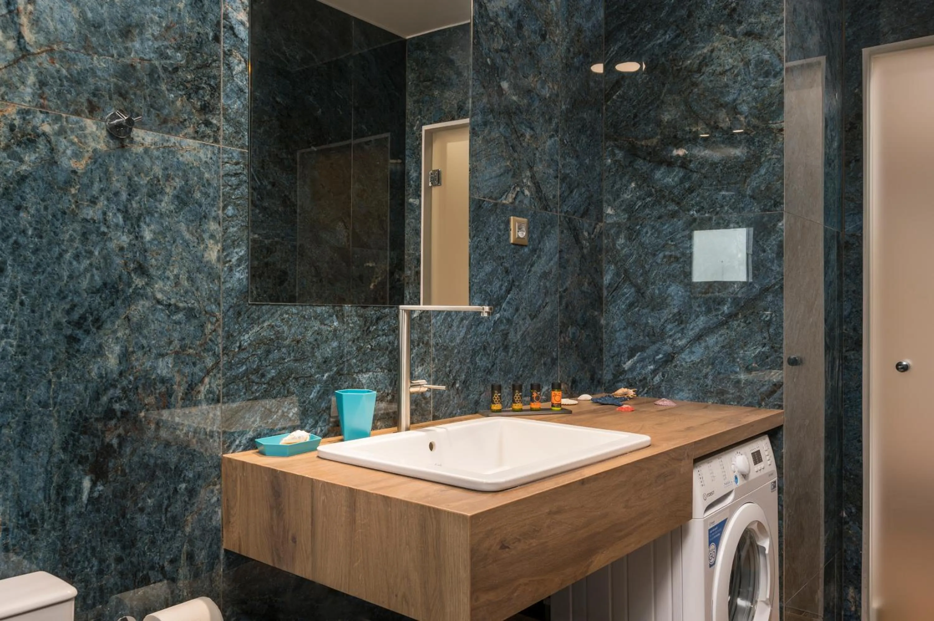 Bathroom in Aequor Luxury Rooms & Apartments