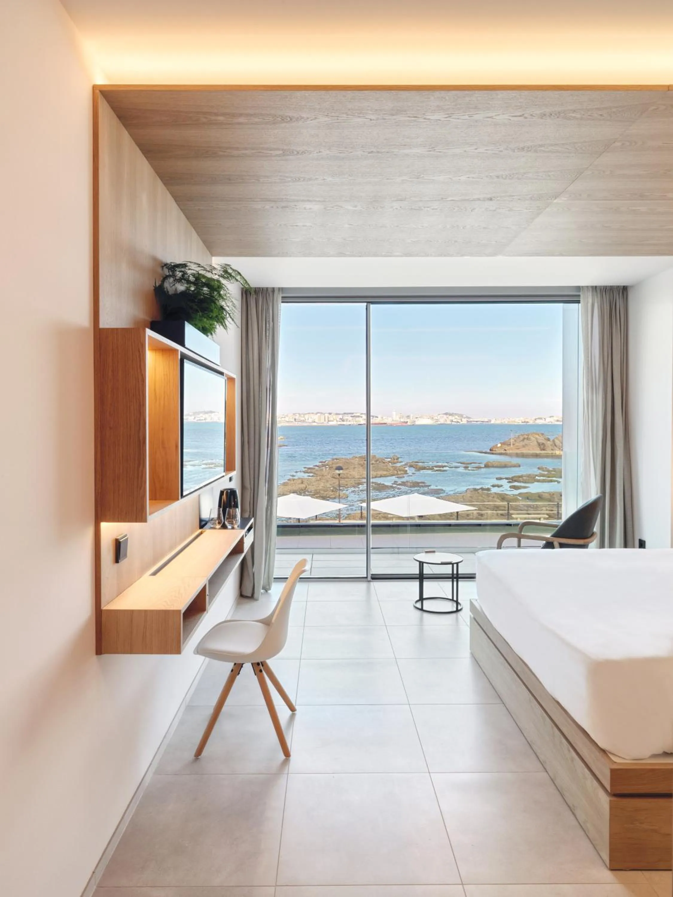 Sea view, Bed in Noa Boutique Hotel