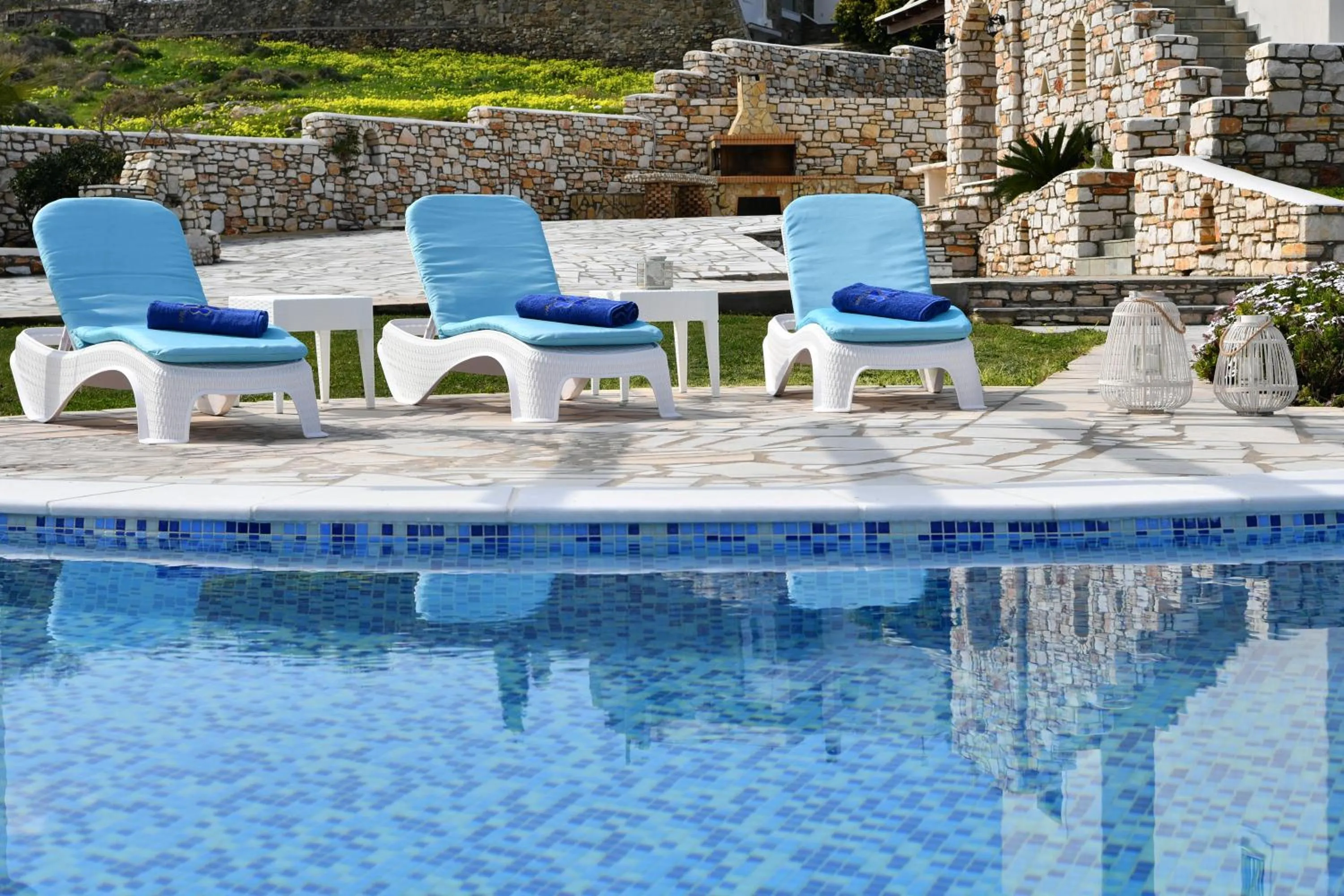 Swimming pool in Villa Trifylia