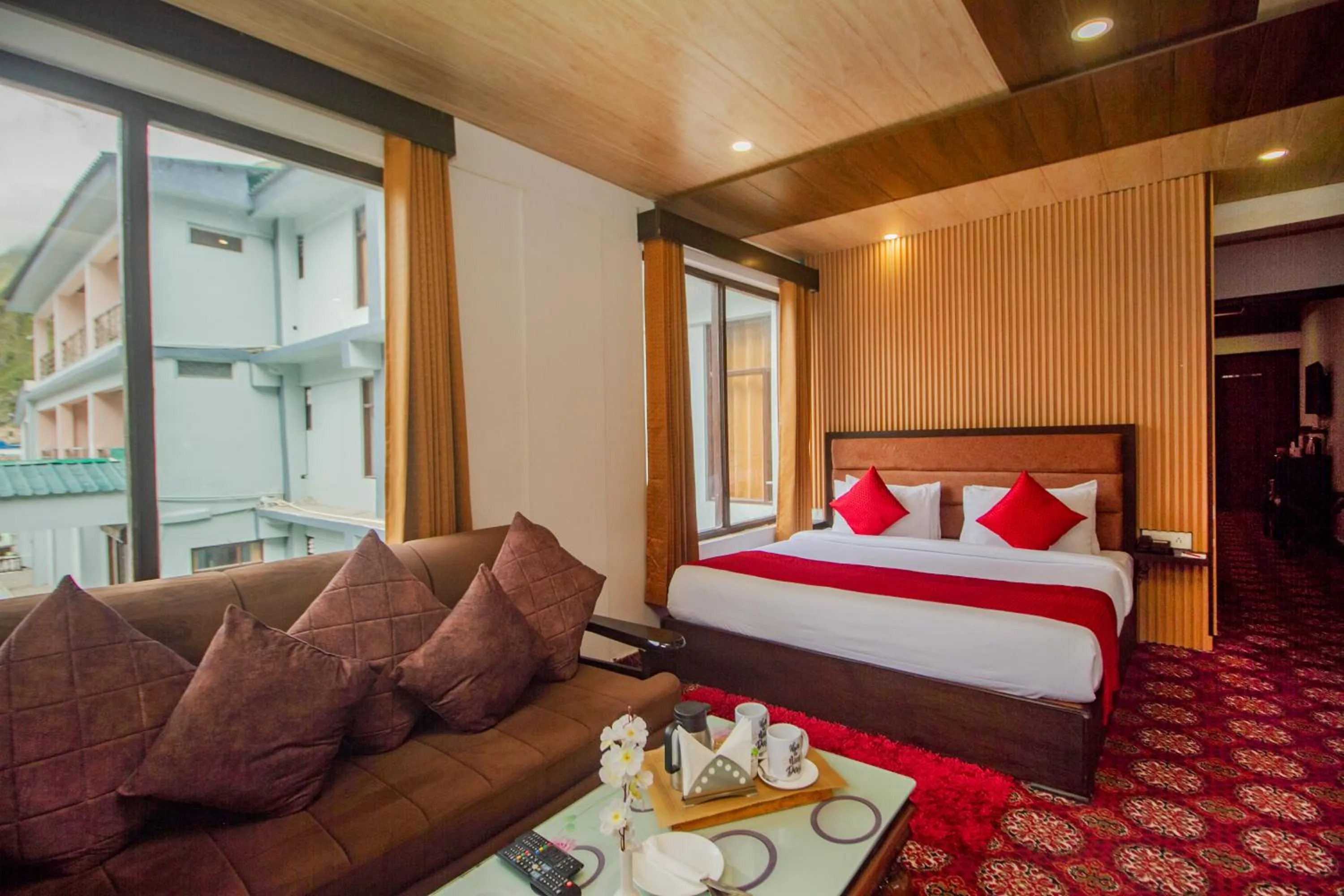 Bed in Amritara The Avadh