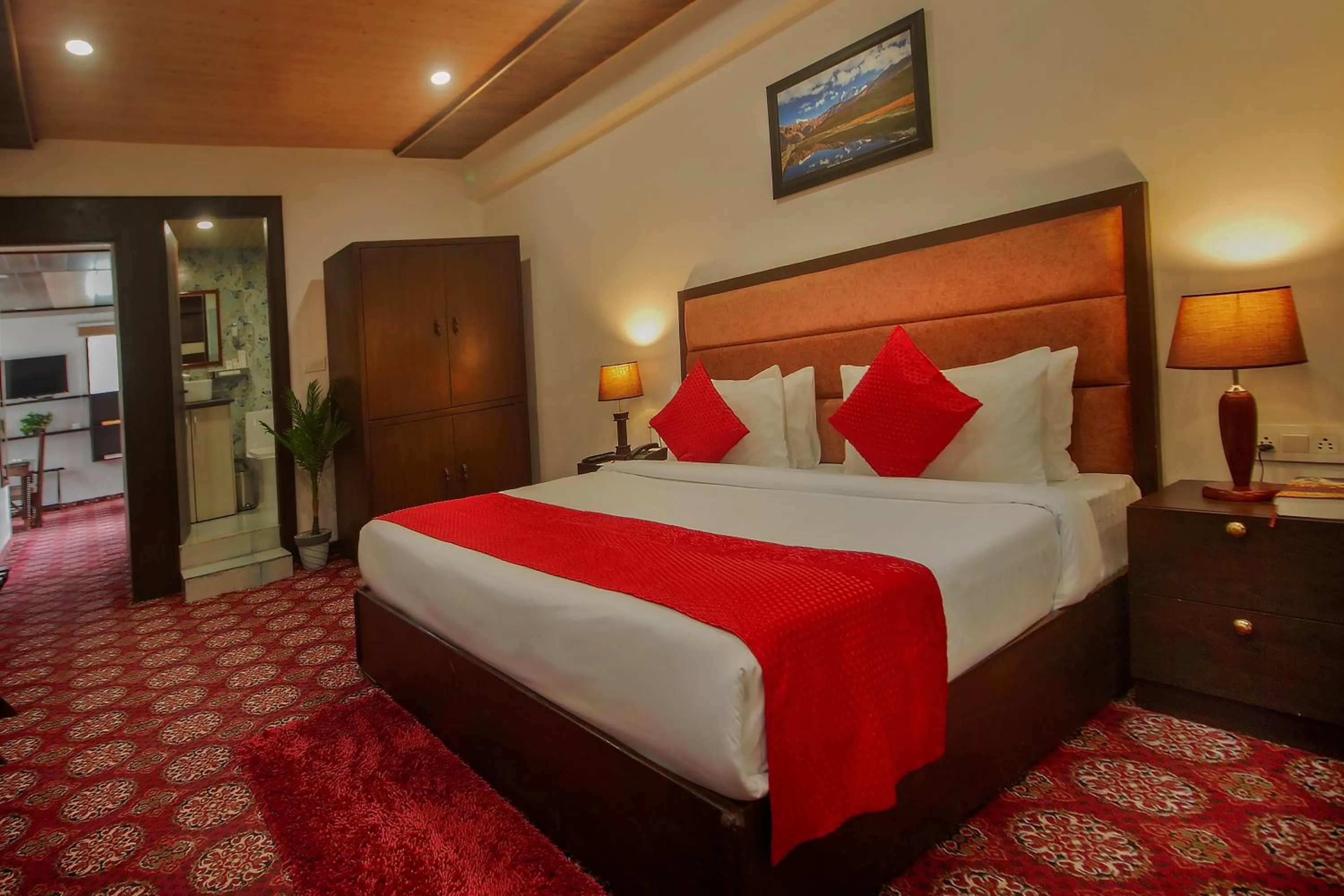 Bed in Amritara The Avadh
