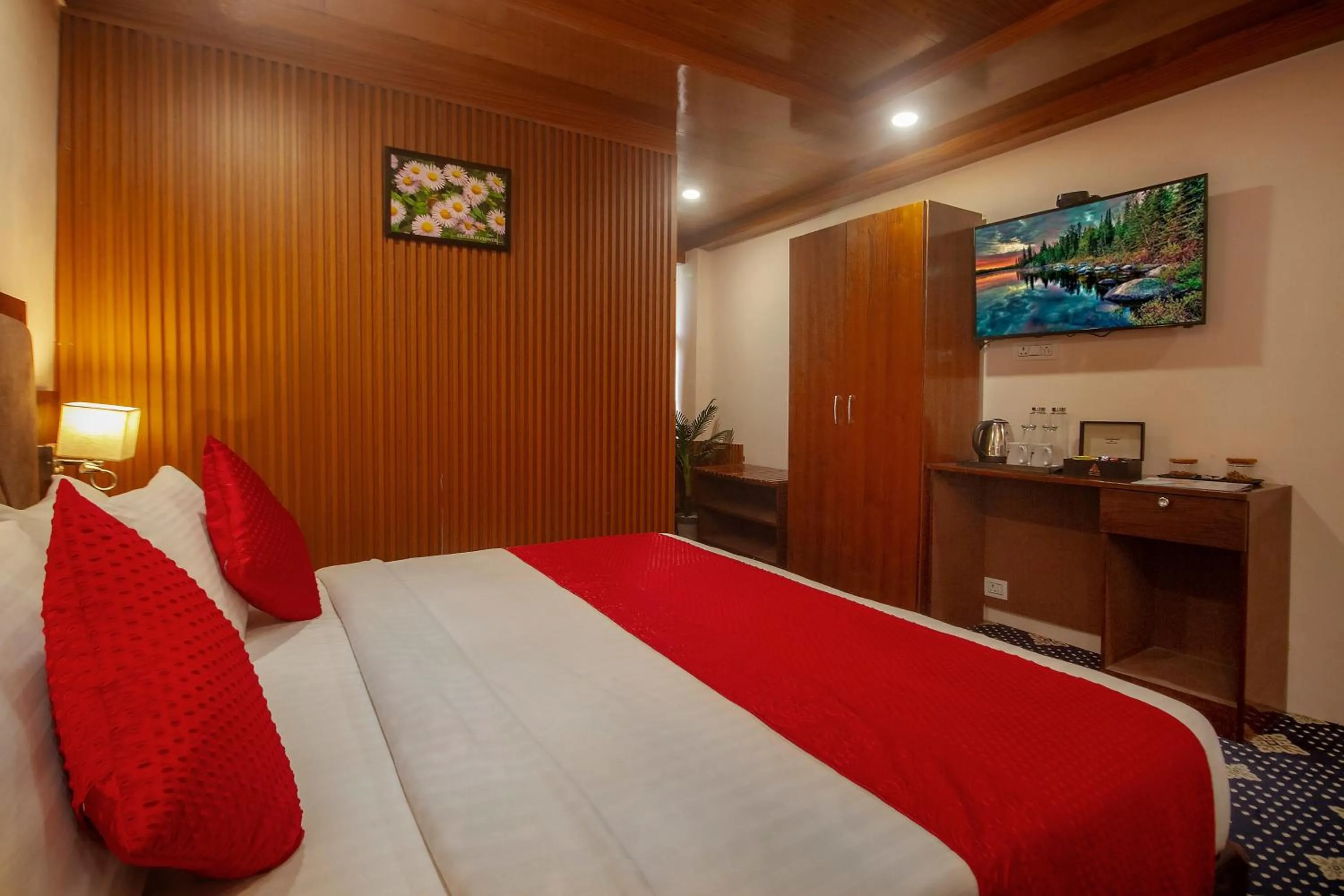 Bed in Amritara The Avadh