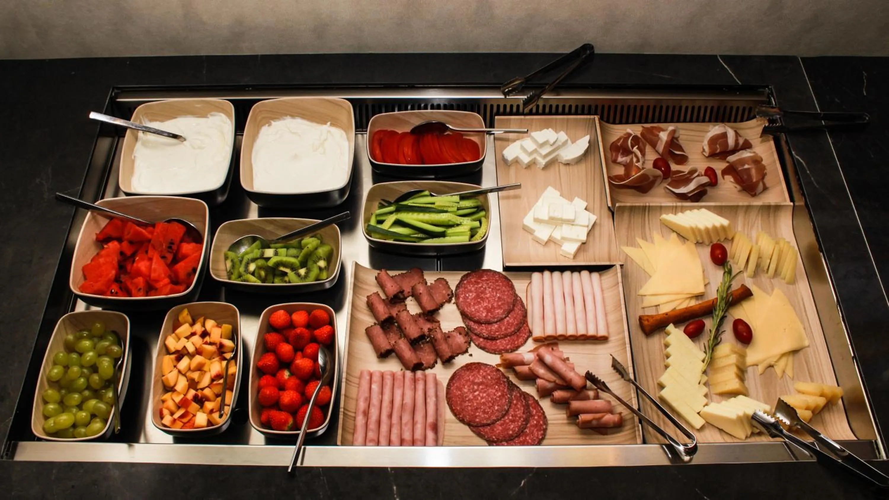 Buffet breakfast in Oniro City