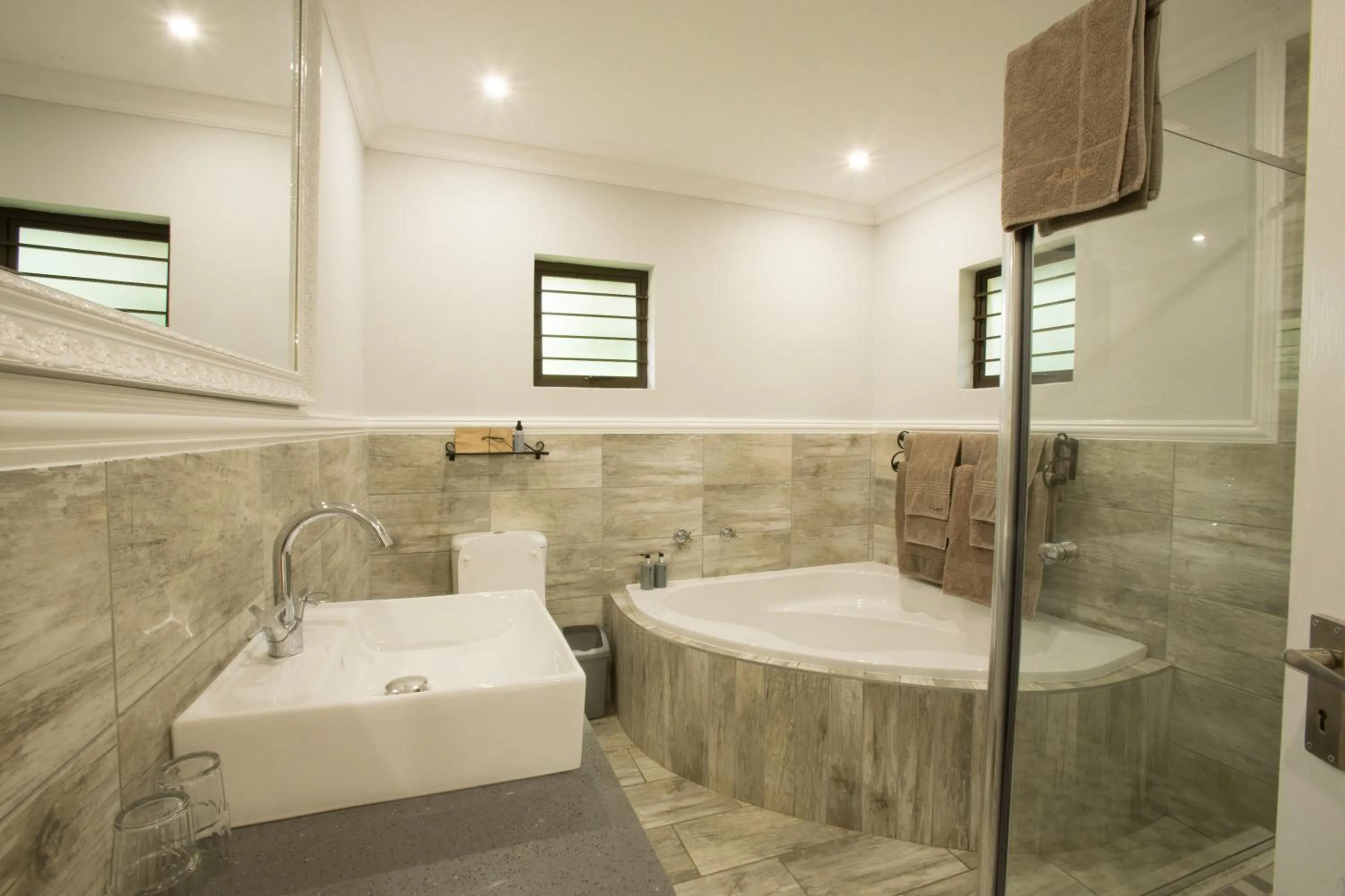 Bathroom in Cavern Resort & Spa