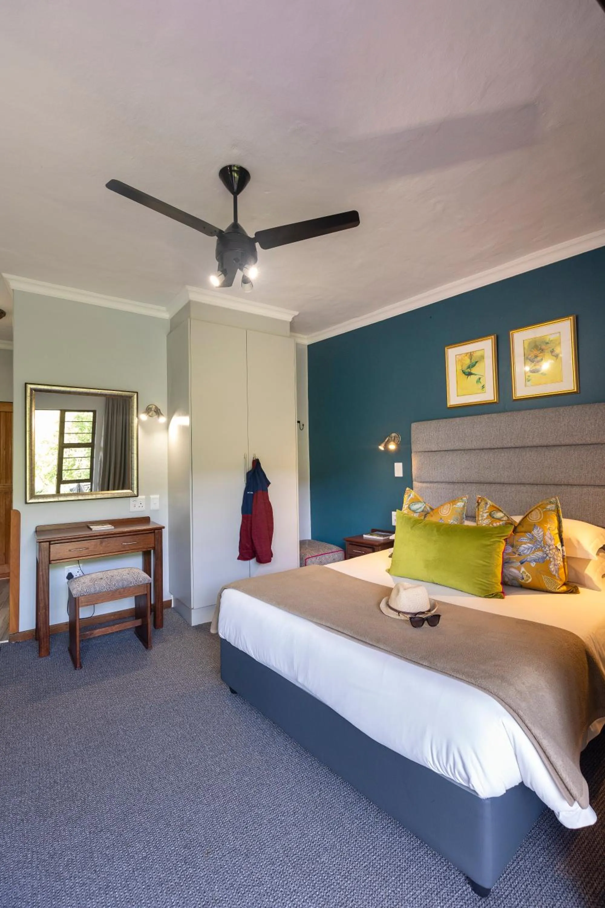 Bedroom, Bed in Cavern Resort & Spa