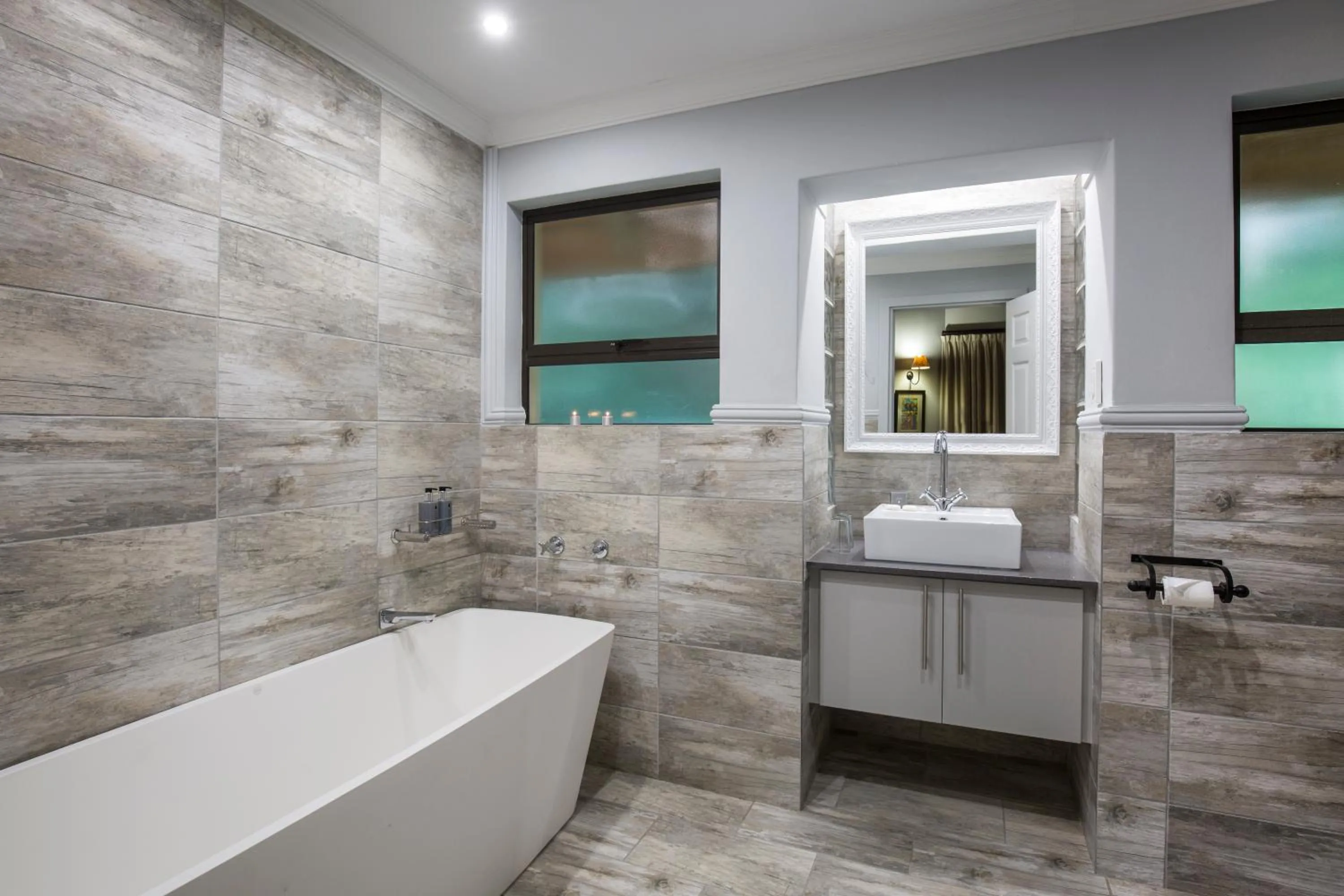 Bathroom in Cavern Resort & Spa