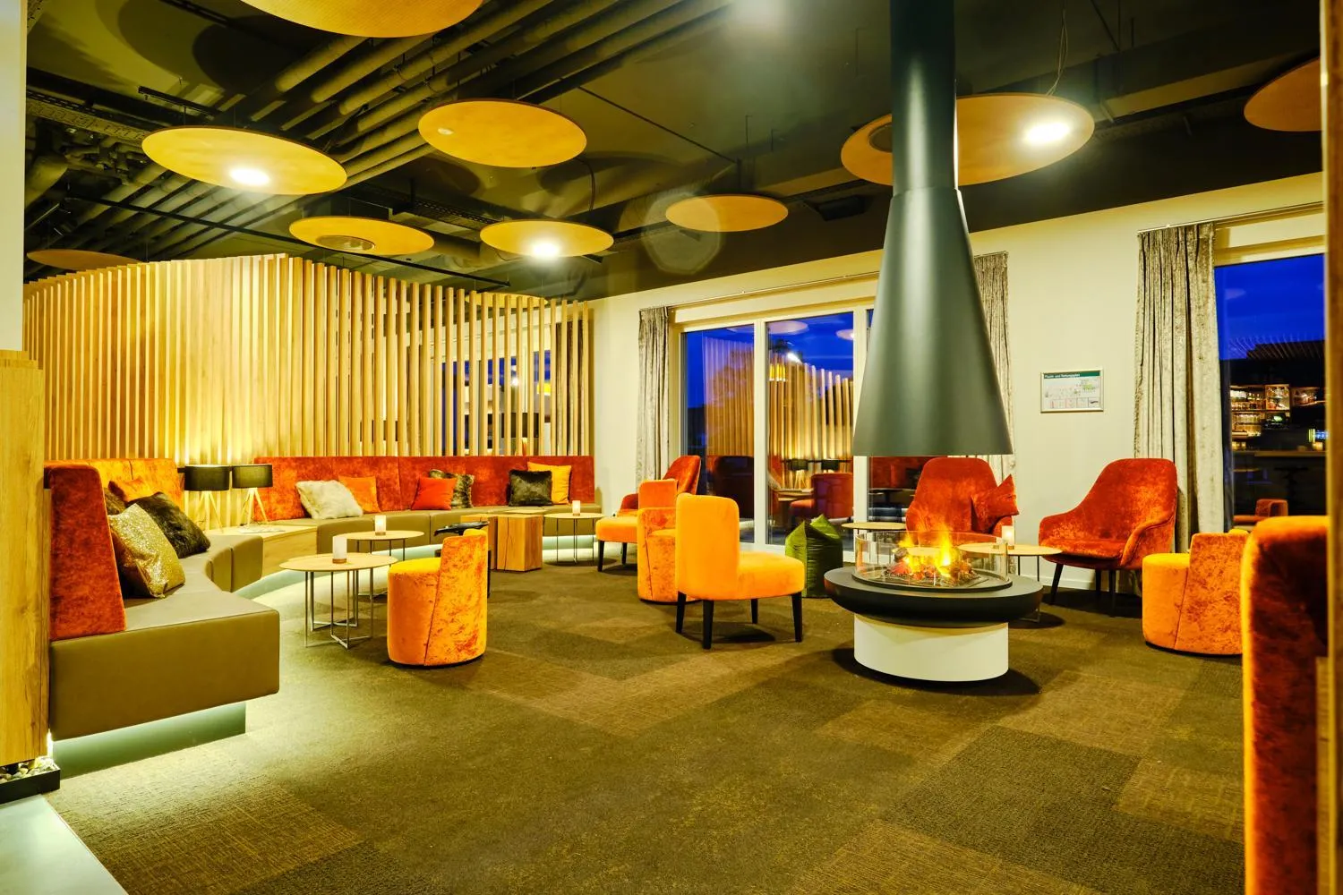 Lounge or bar in Sonnenhotel Weingut Römmert Spa und Wellness