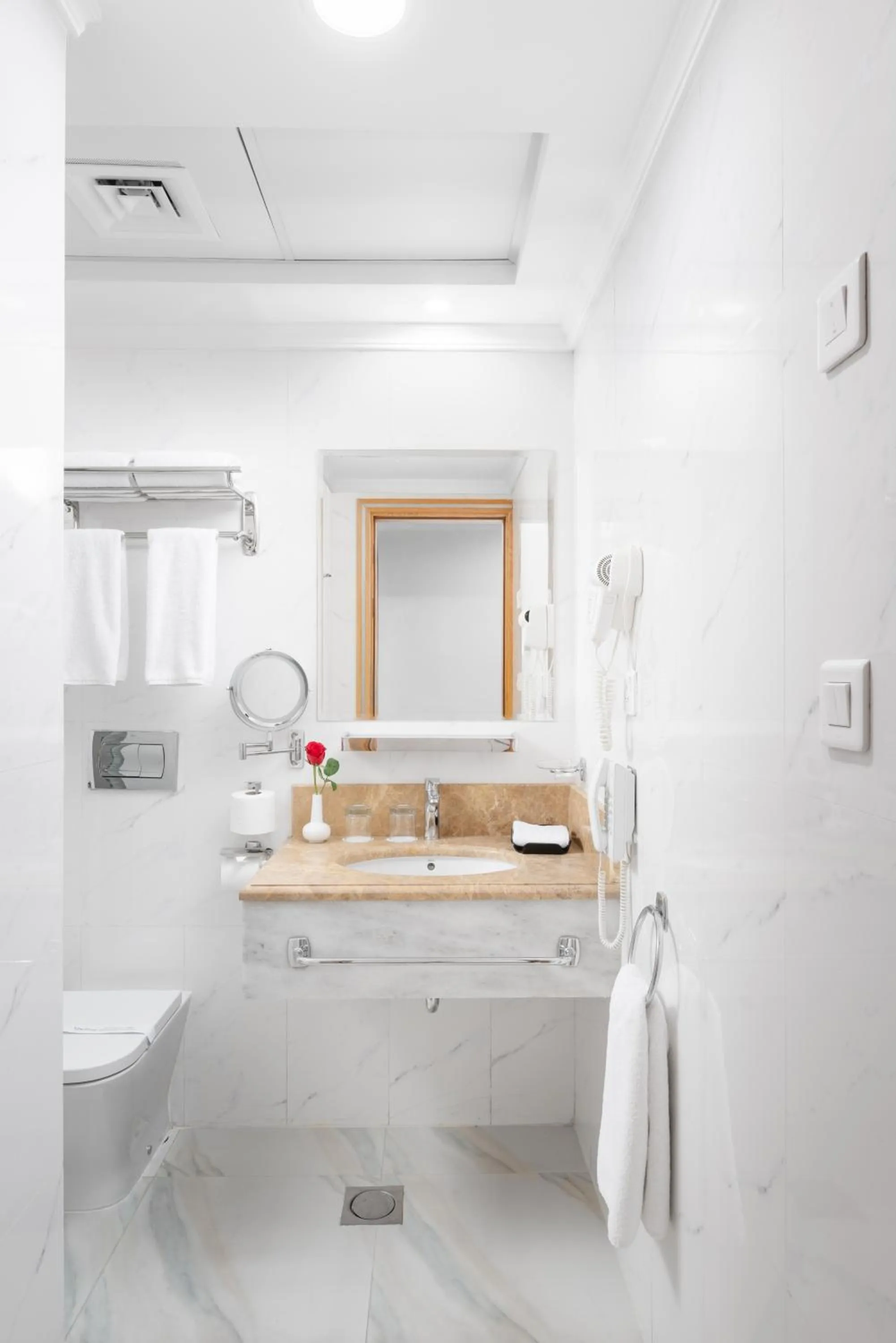 Toilet in Tulip Inn Al Daar Rawafid