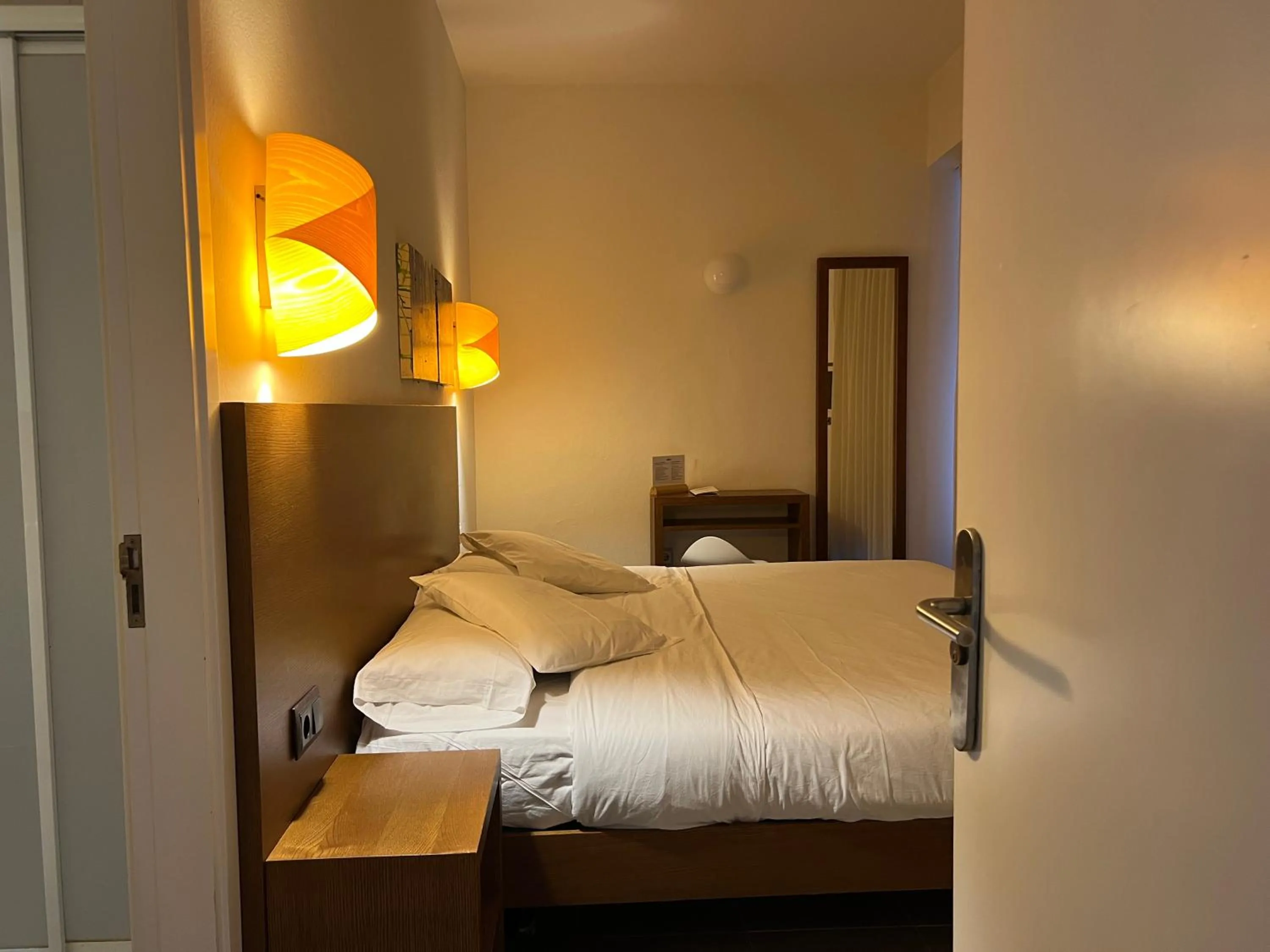 Bed in Es Mitjorn Hotel