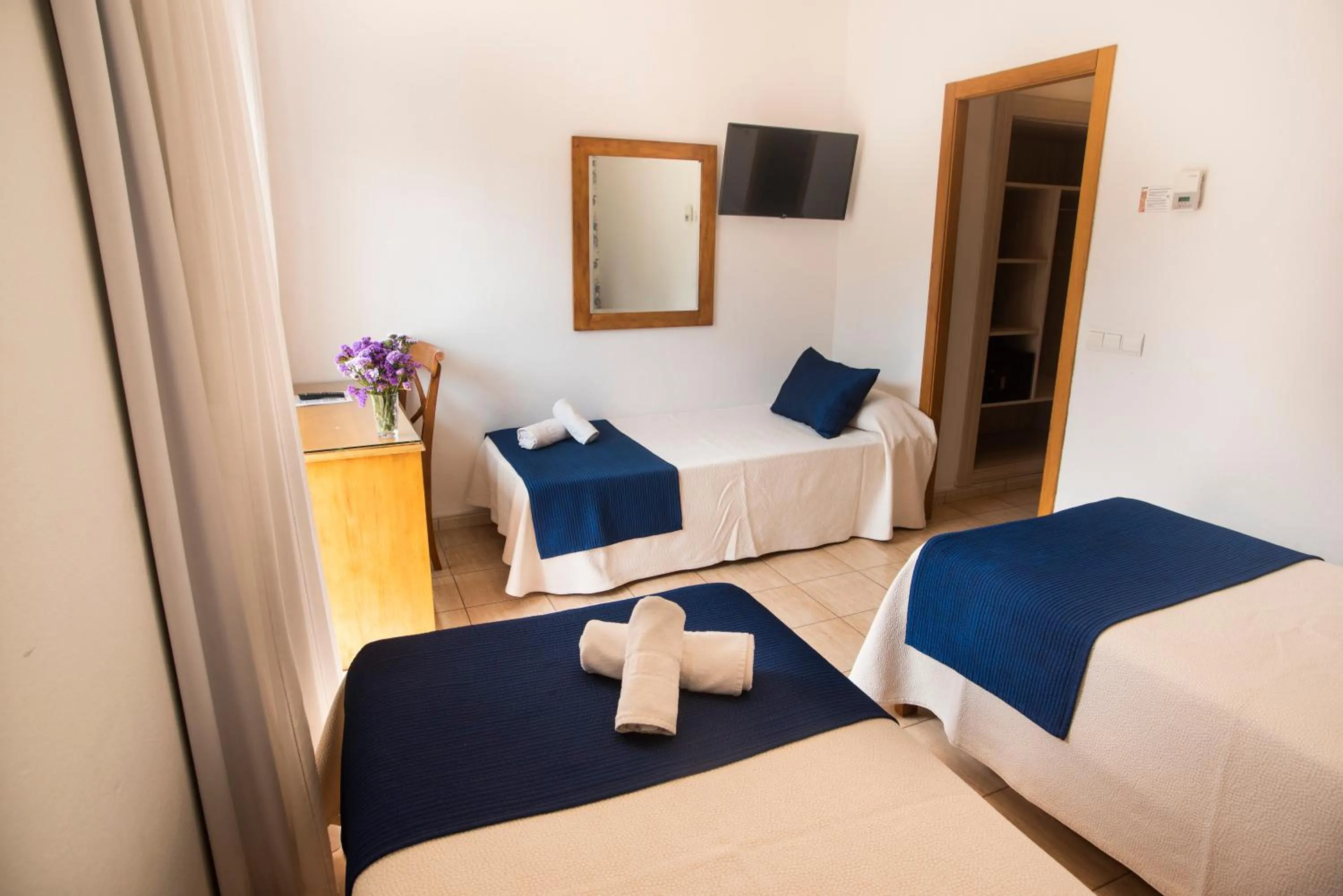 Bed in Hostal Mar y Huerta